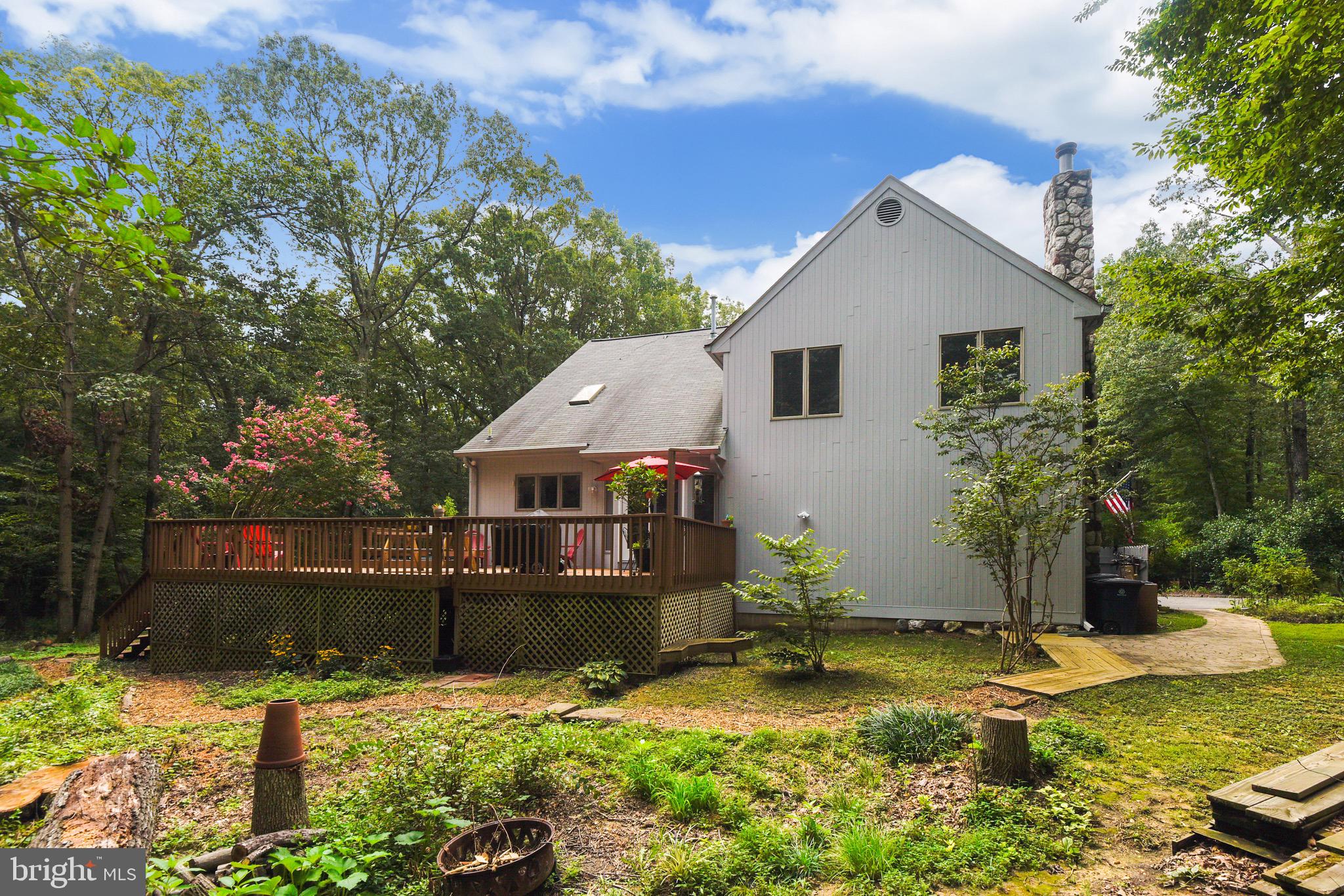 NEW ENGLAND ESTATES - Residential