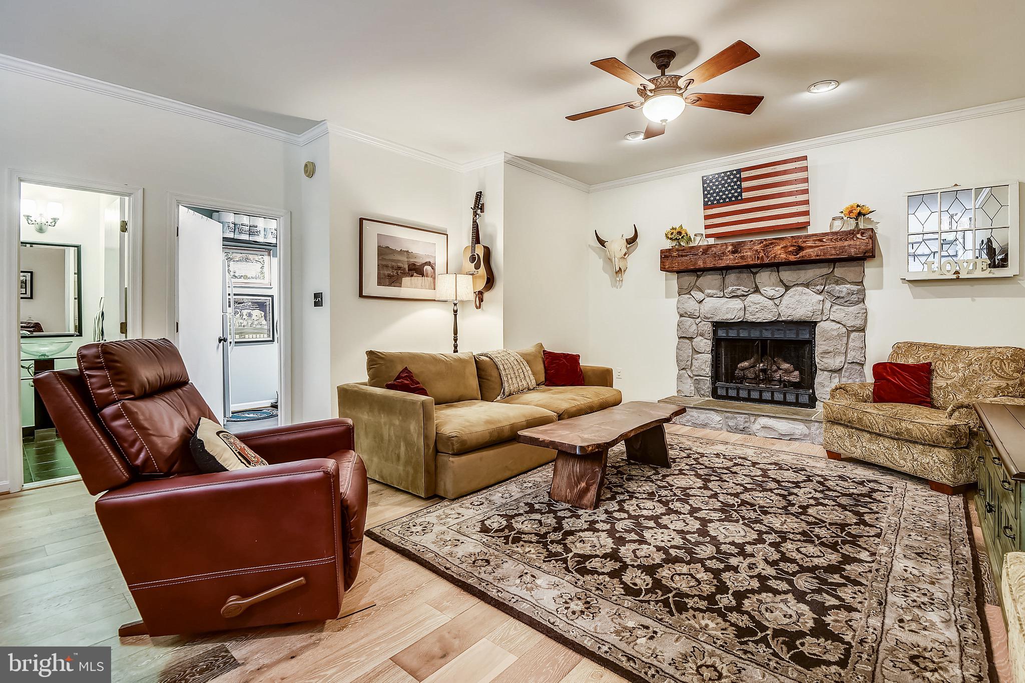 NEW ENGLAND ESTATES - Residential