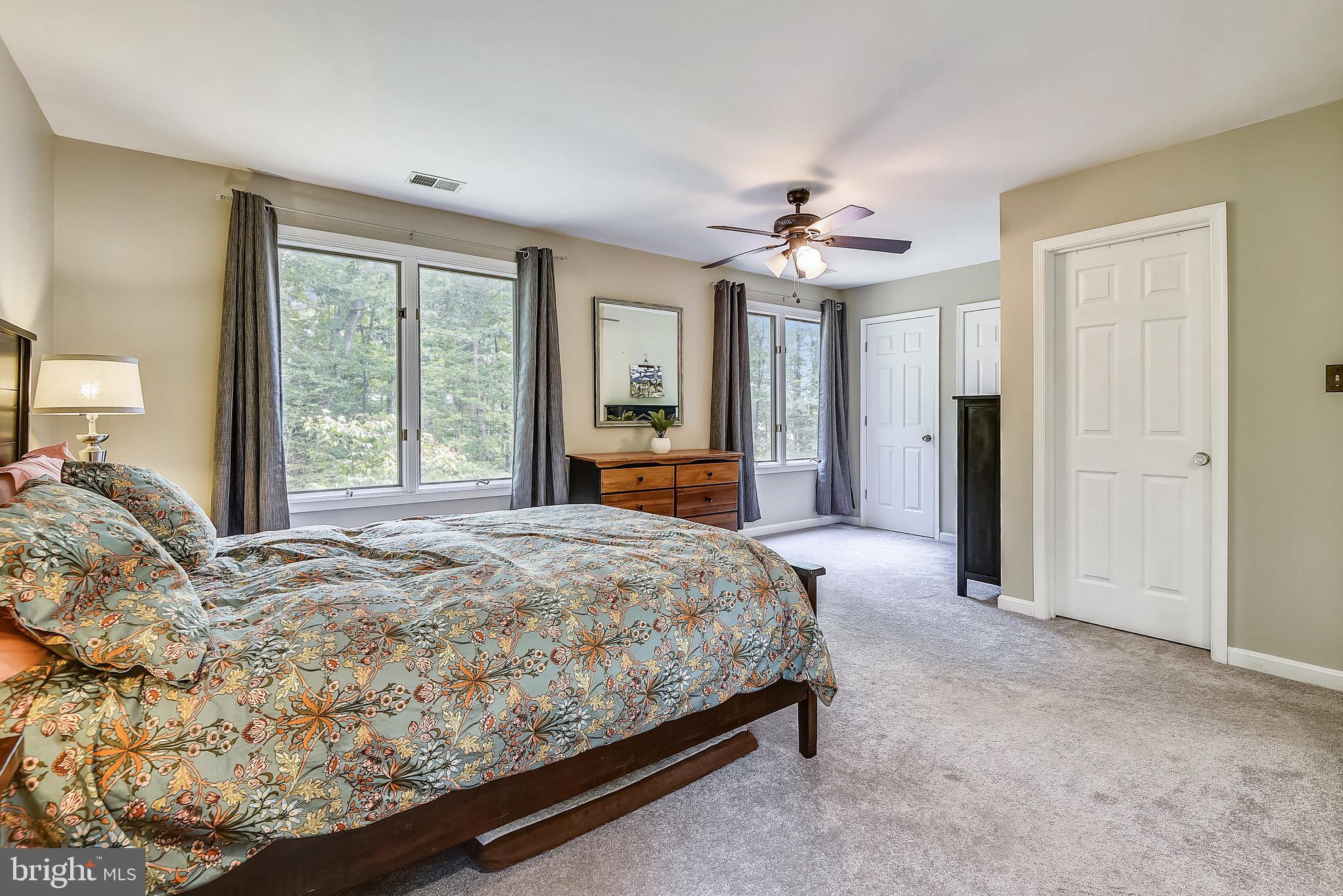 NEW ENGLAND ESTATES - Residential