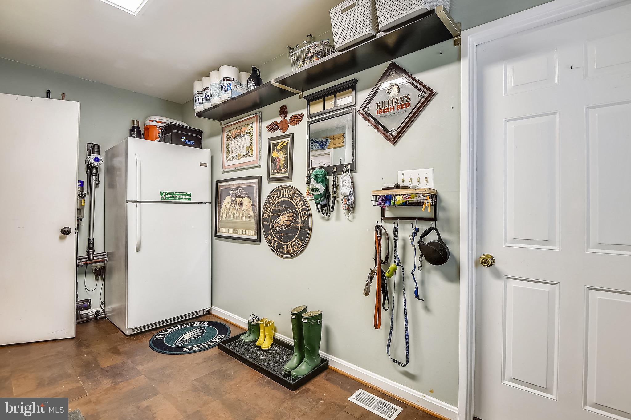 NEW ENGLAND ESTATES - Residential