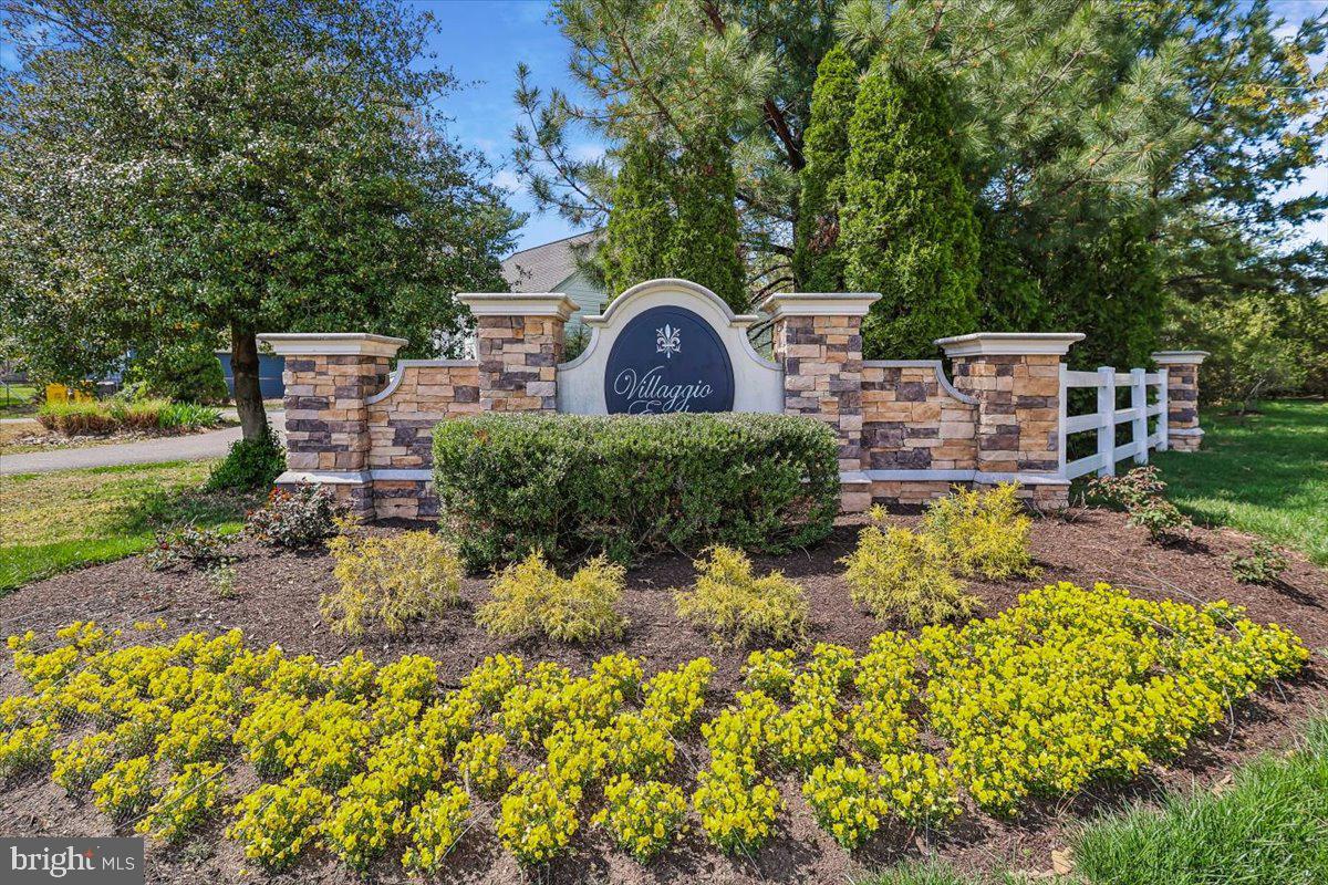 VILLAGGIO ENCLAVE - Residential