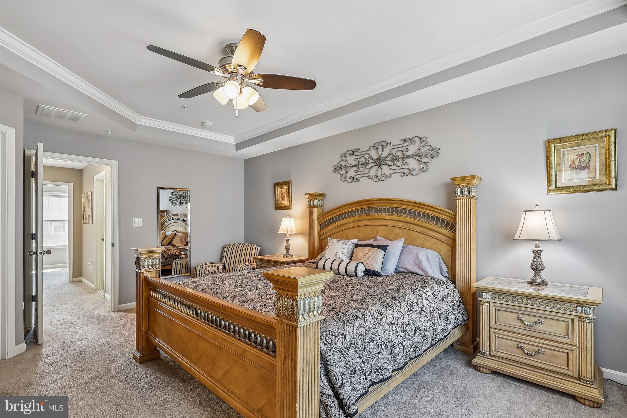 VILLAGGIO ENCLAVE - Residential