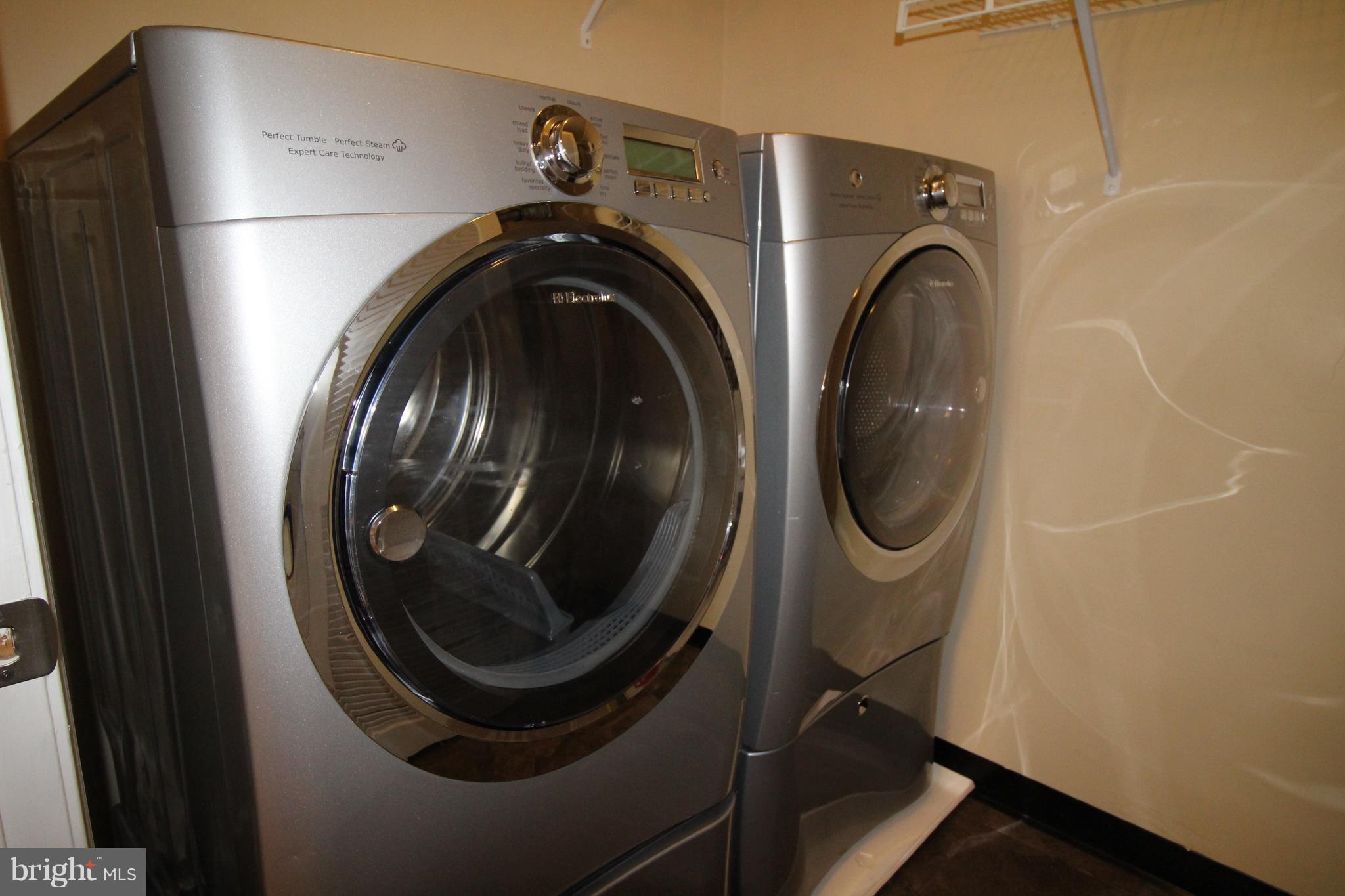 PINEY ORCHARD - Residential Lease