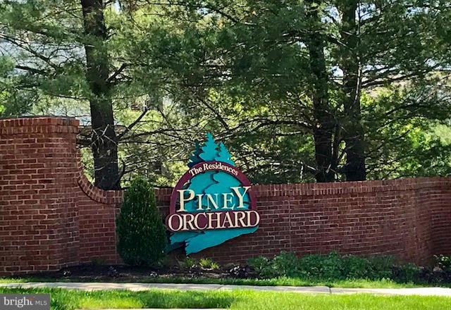 PINEY ORCHARD - Residential Lease