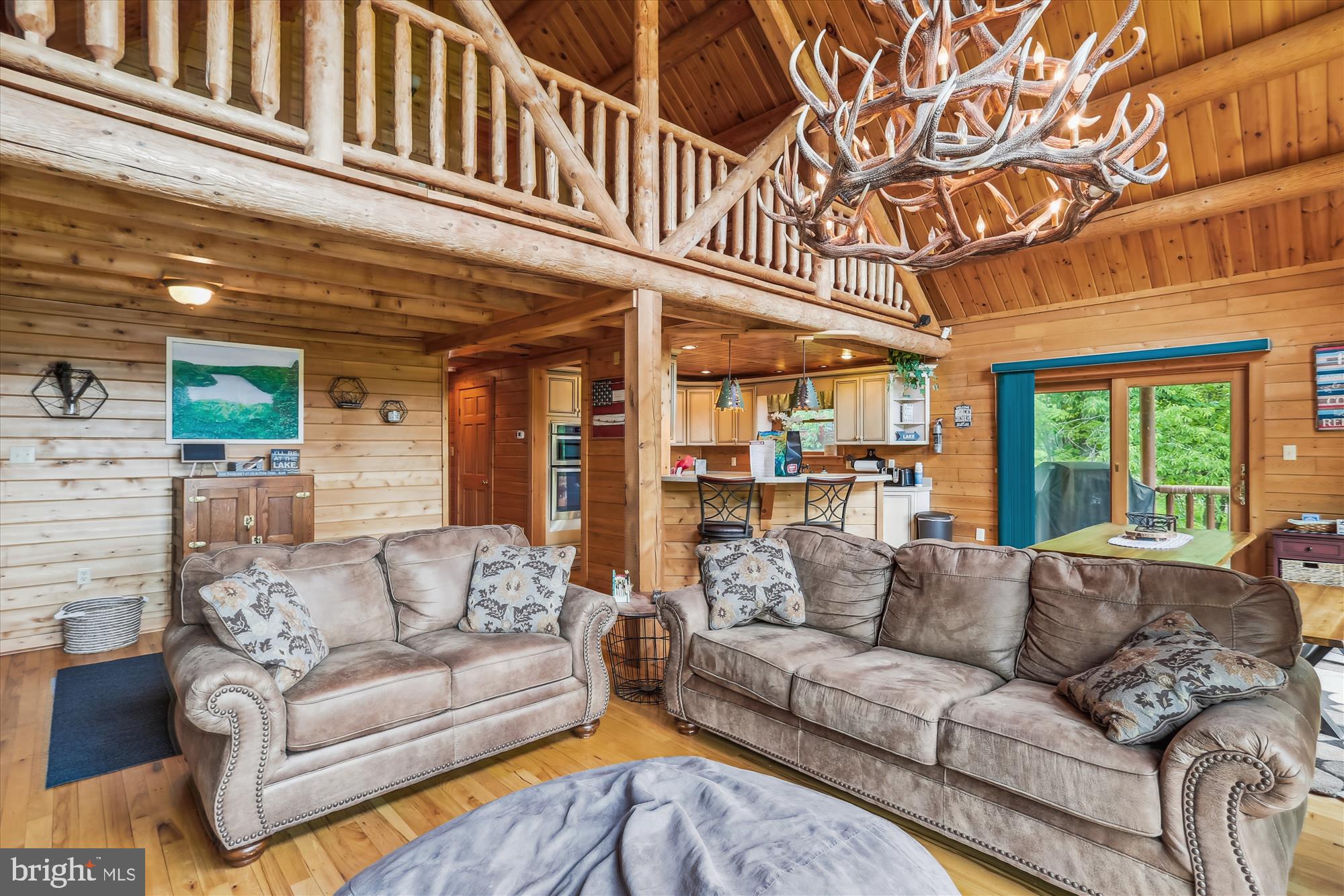 MOUNTAINSIDE - Residential