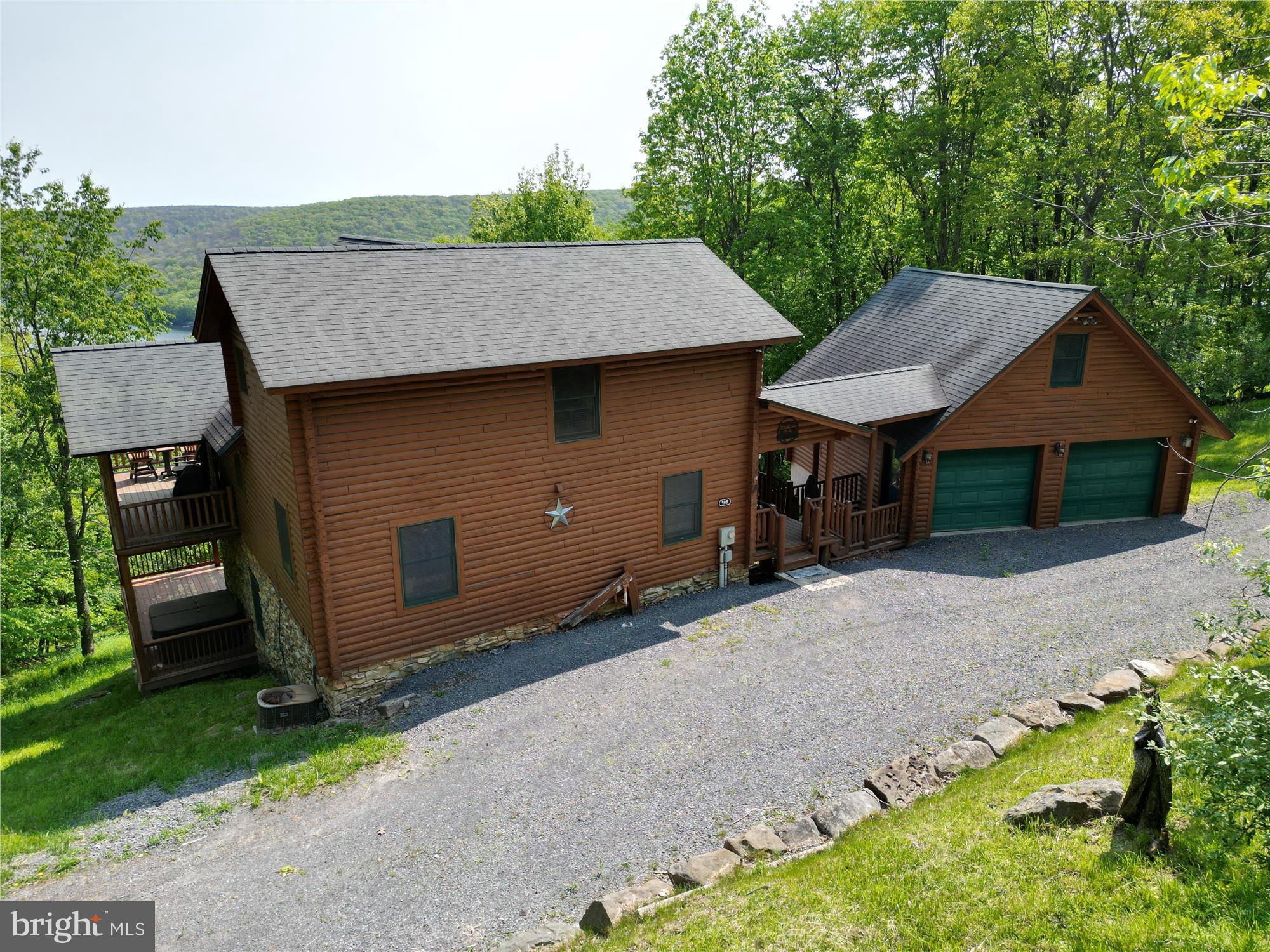 MOUNTAINSIDE - Residential