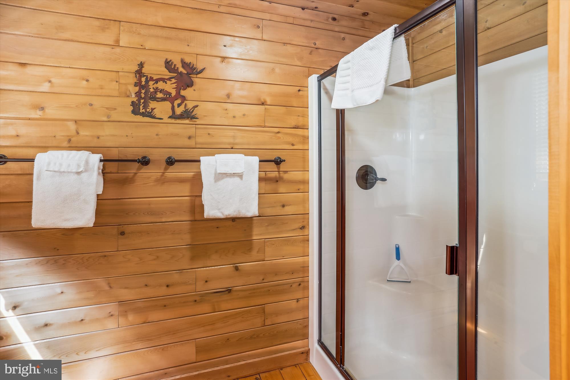 MOUNTAINSIDE - Residential