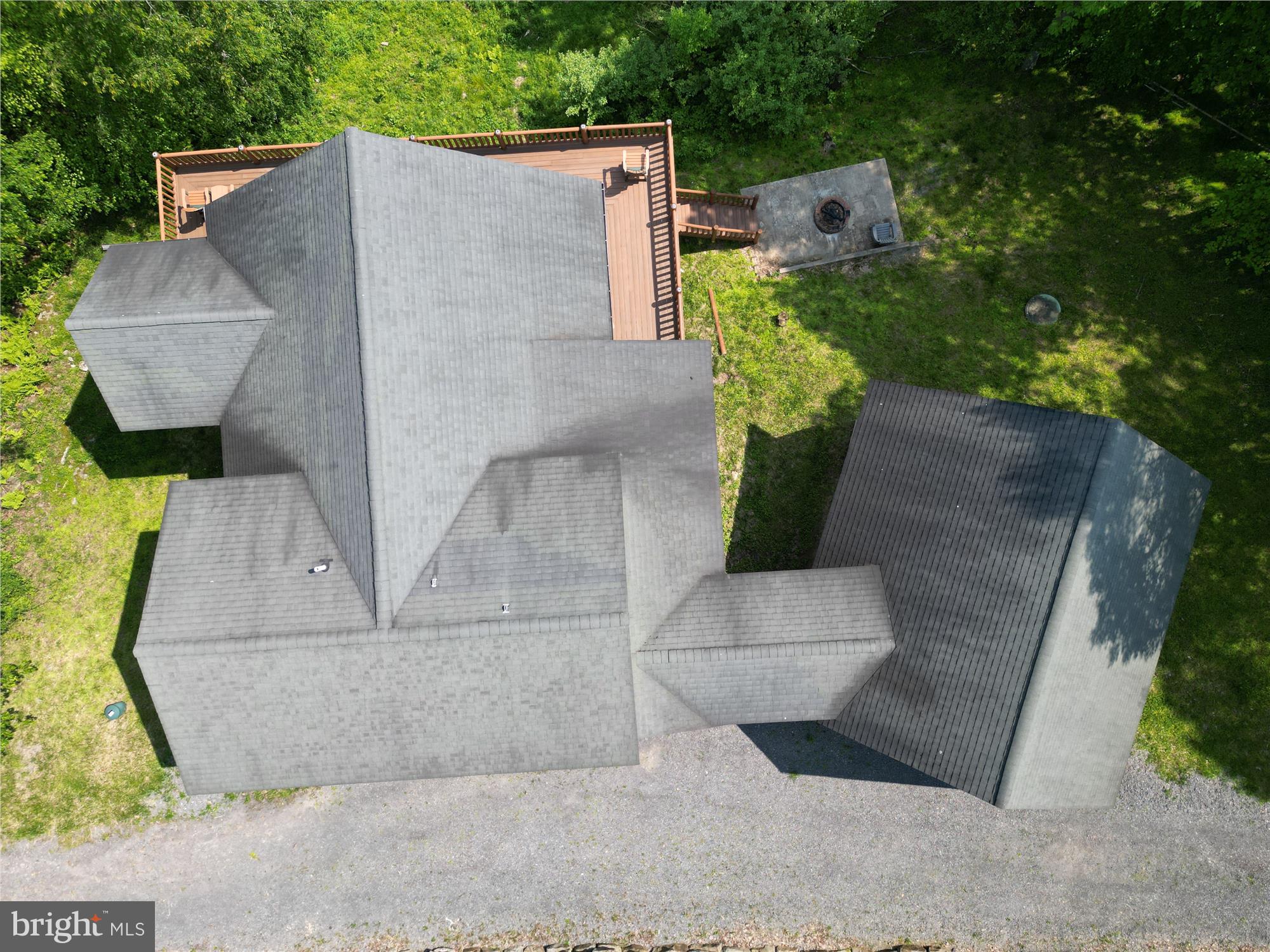 MOUNTAINSIDE - Residential