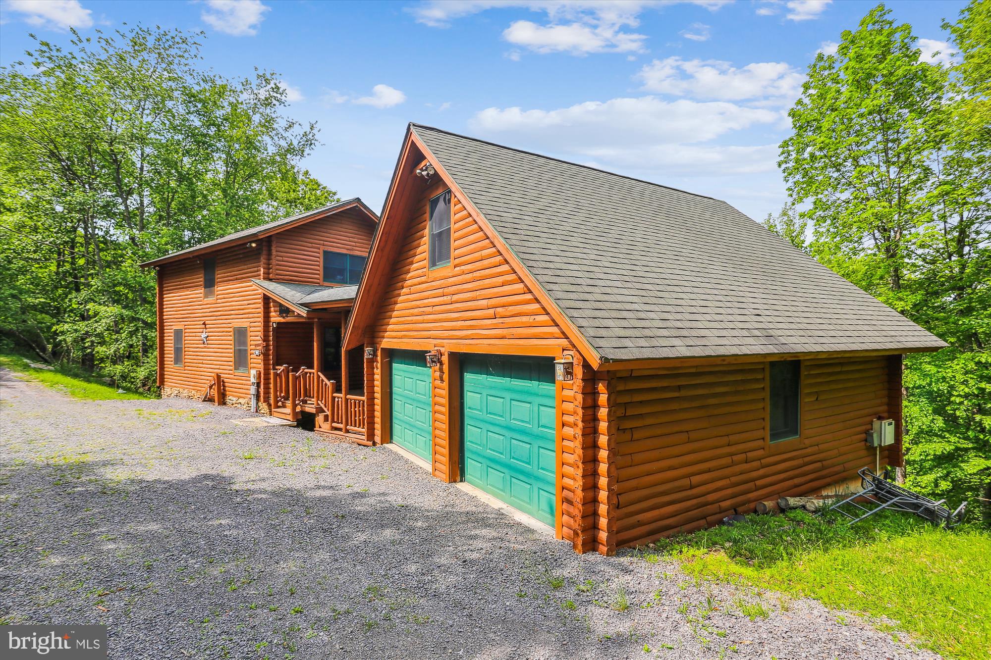 MOUNTAINSIDE - Residential