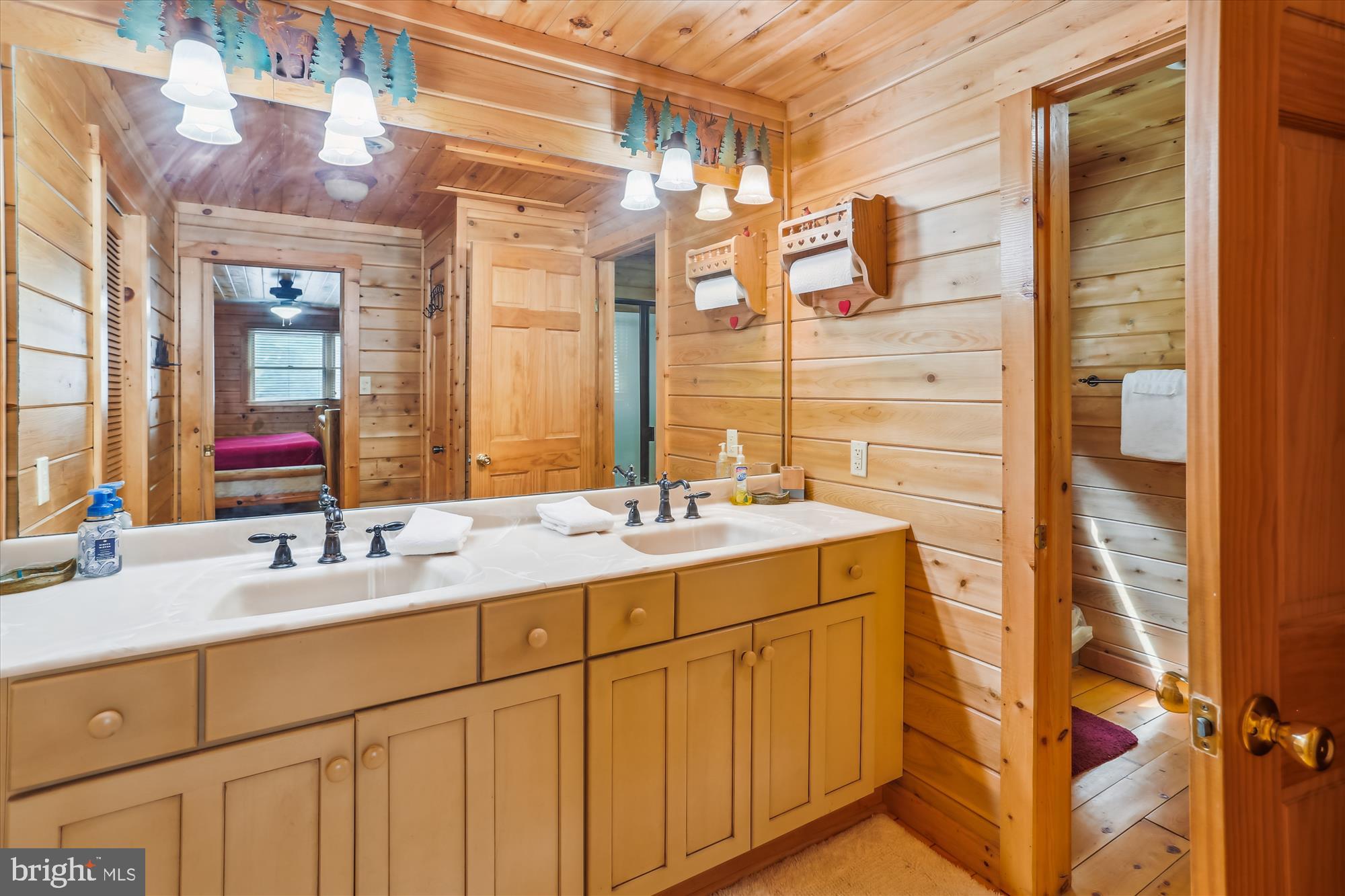 MOUNTAINSIDE - Residential