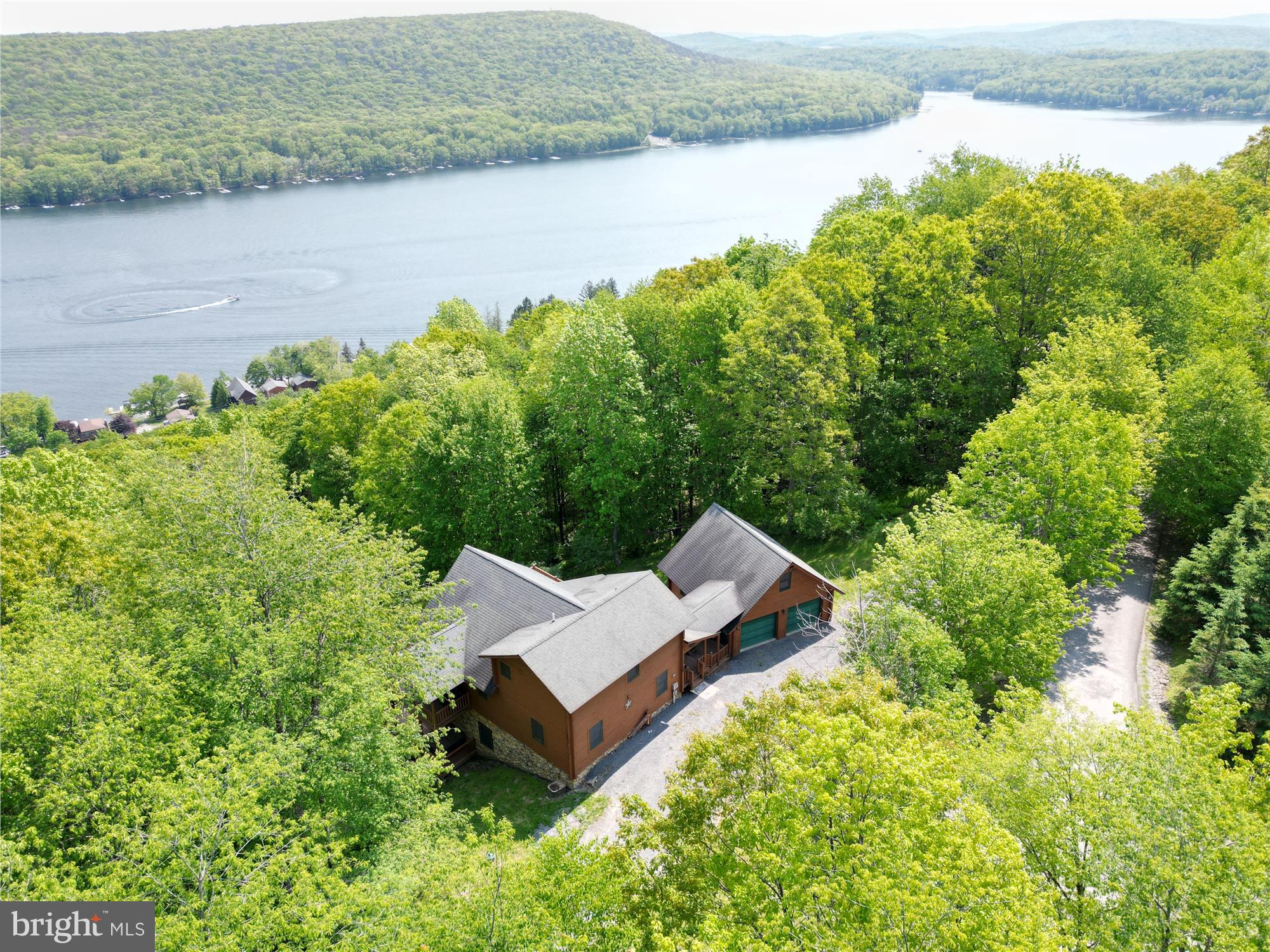198 GRANDVIEW DRIVE