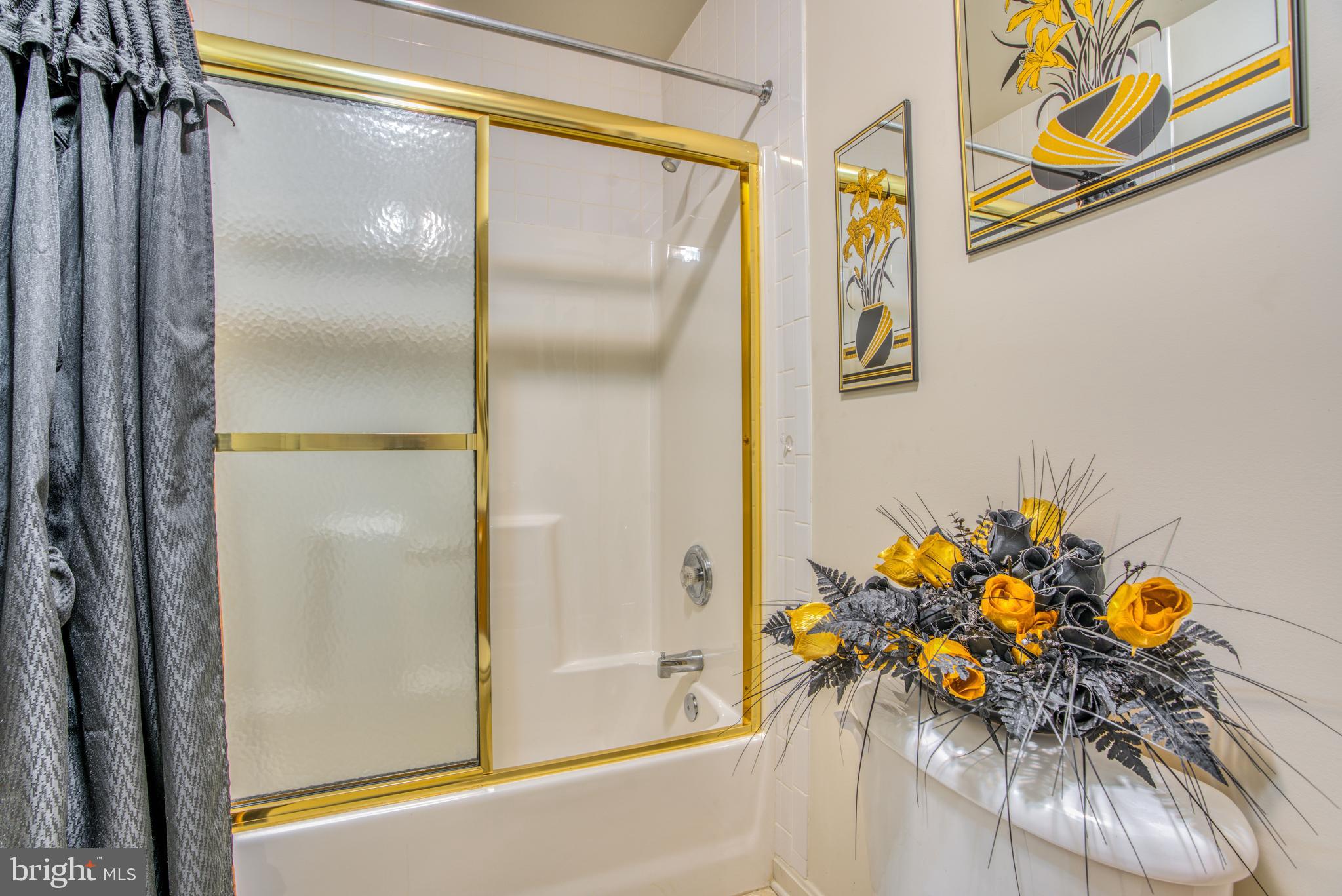 TWIN RIVER BEACH - Residential