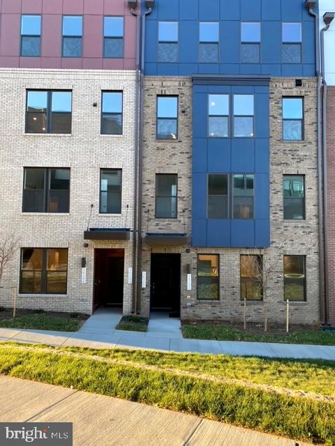 WESTFIELD - Residential Lease