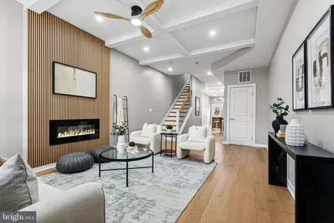 MLS: MDBA2214370