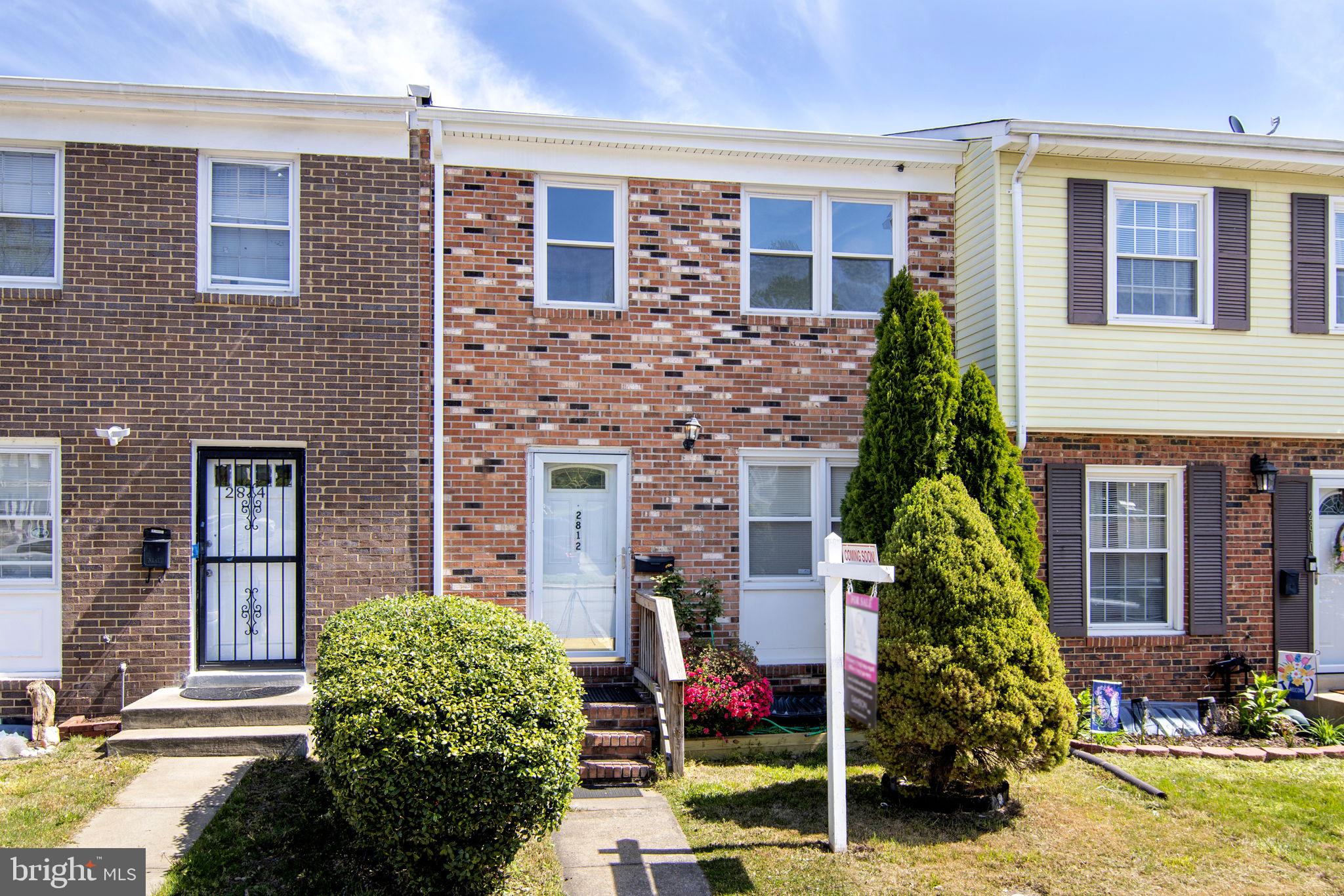 VILLAGE GATE - Residential