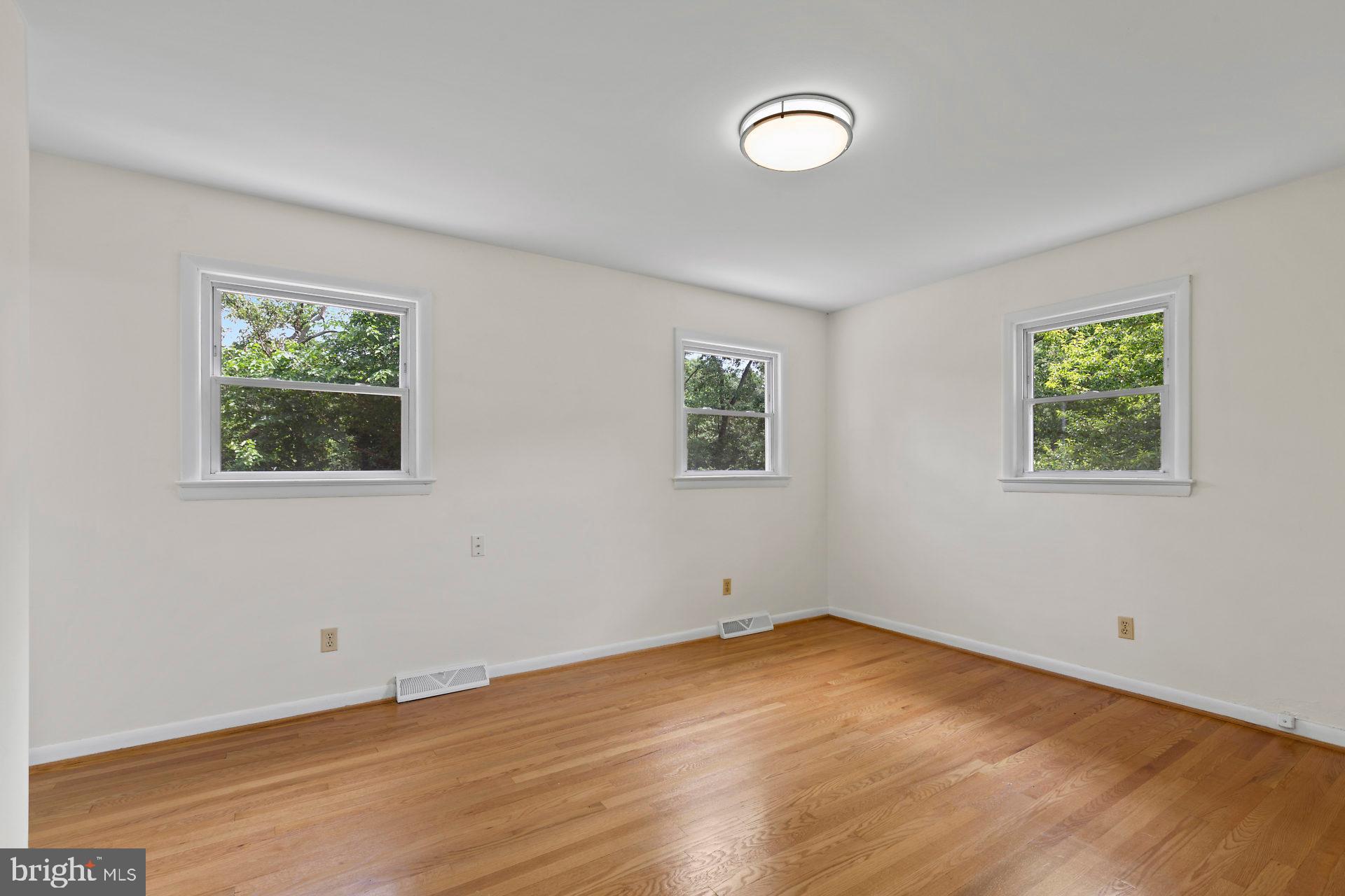 TOWN CREEK - Residential