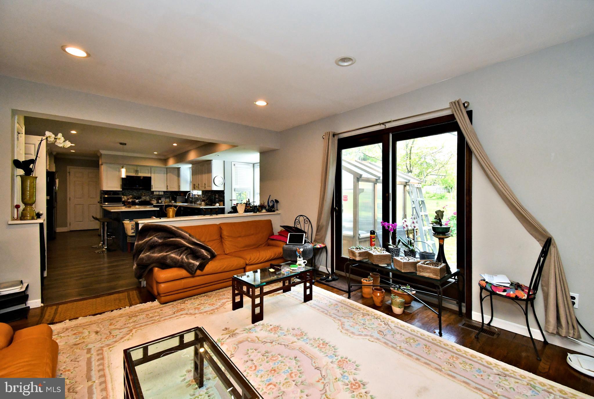 GLENHARDIE - Residential