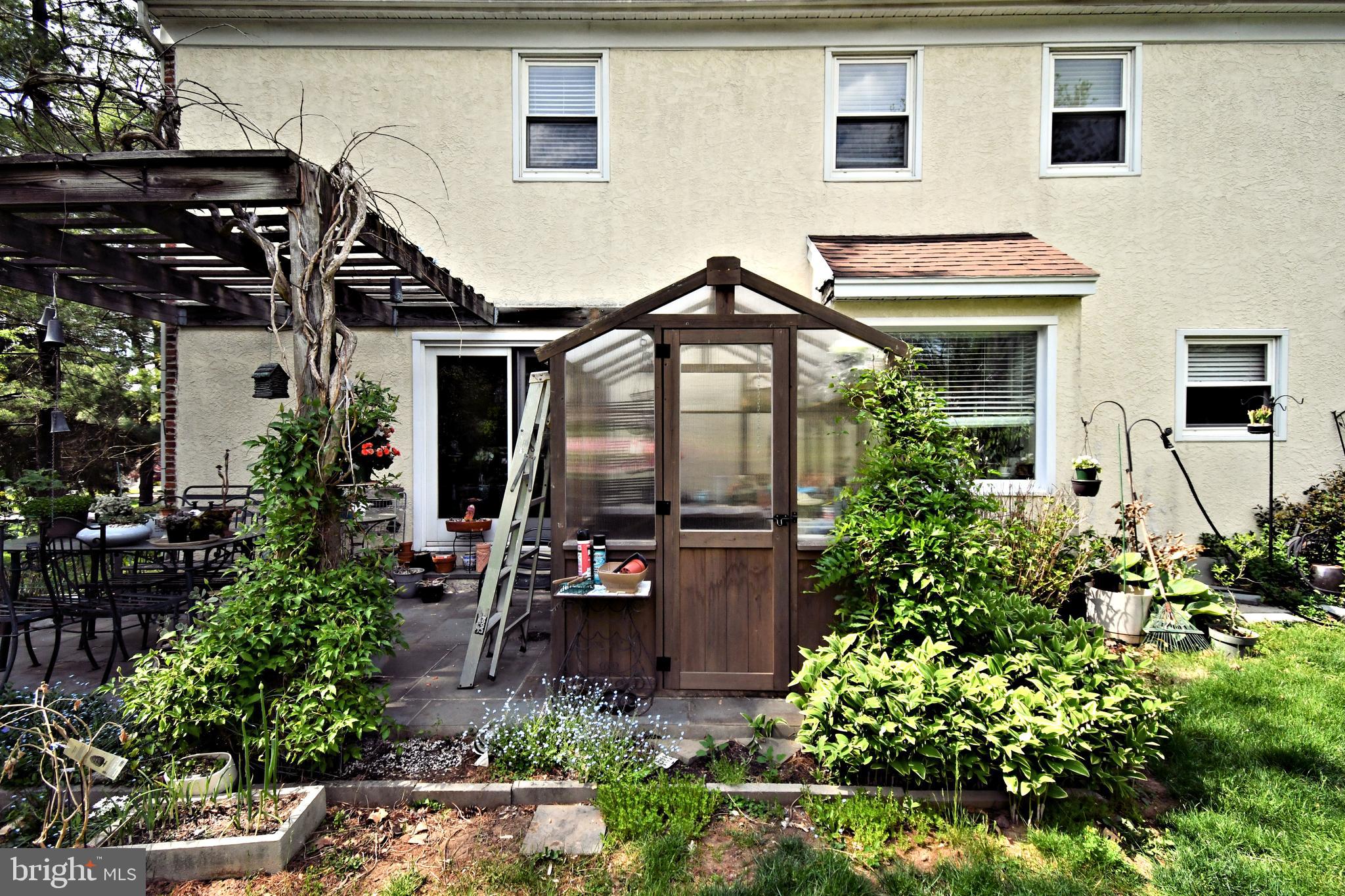 GLENHARDIE - Residential