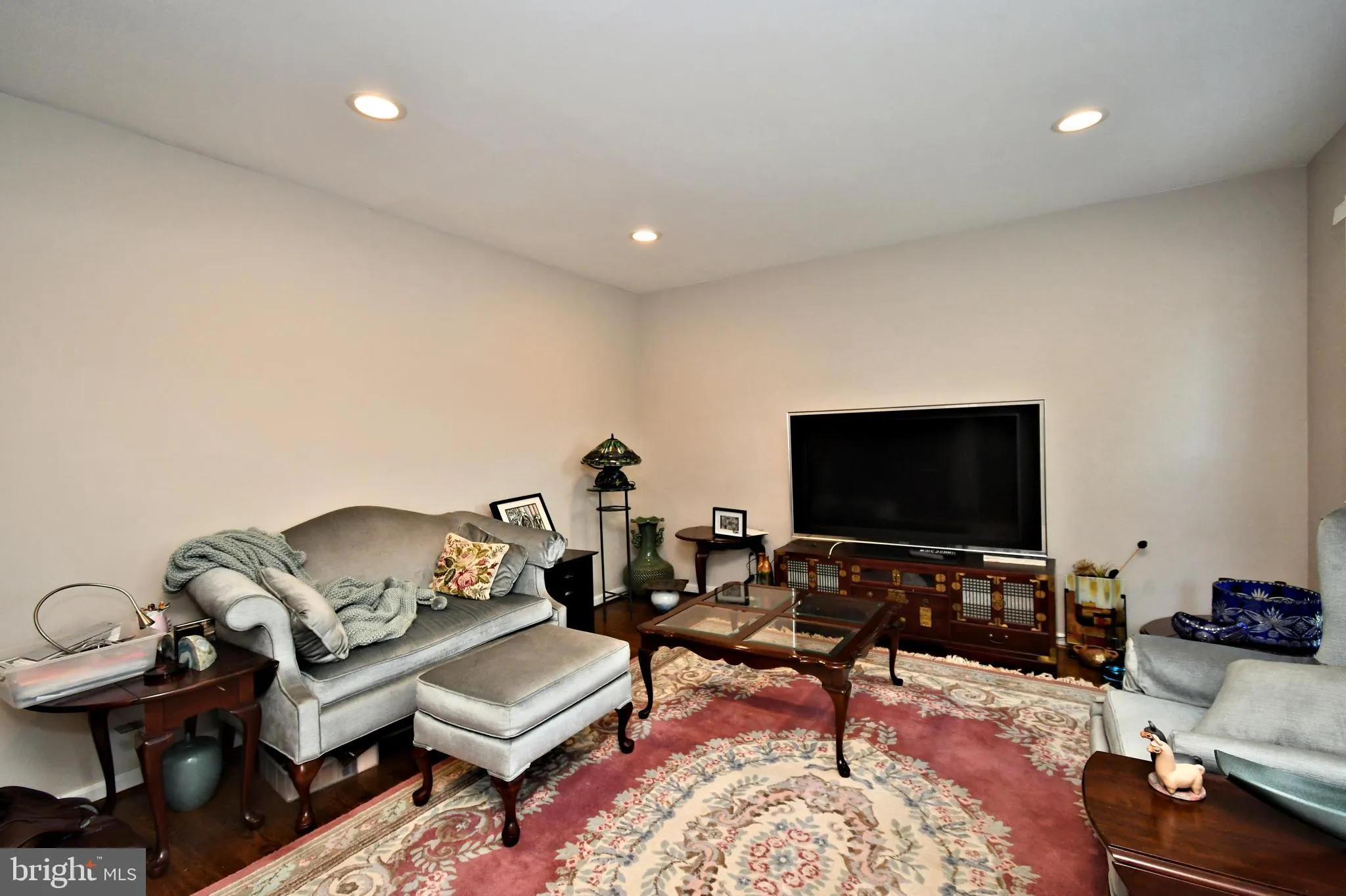 Wayne, Pennsylvania 19087, United States, 4 Bedrooms Bedrooms, ,3 BathroomsBathrooms,Residential,Active,122428