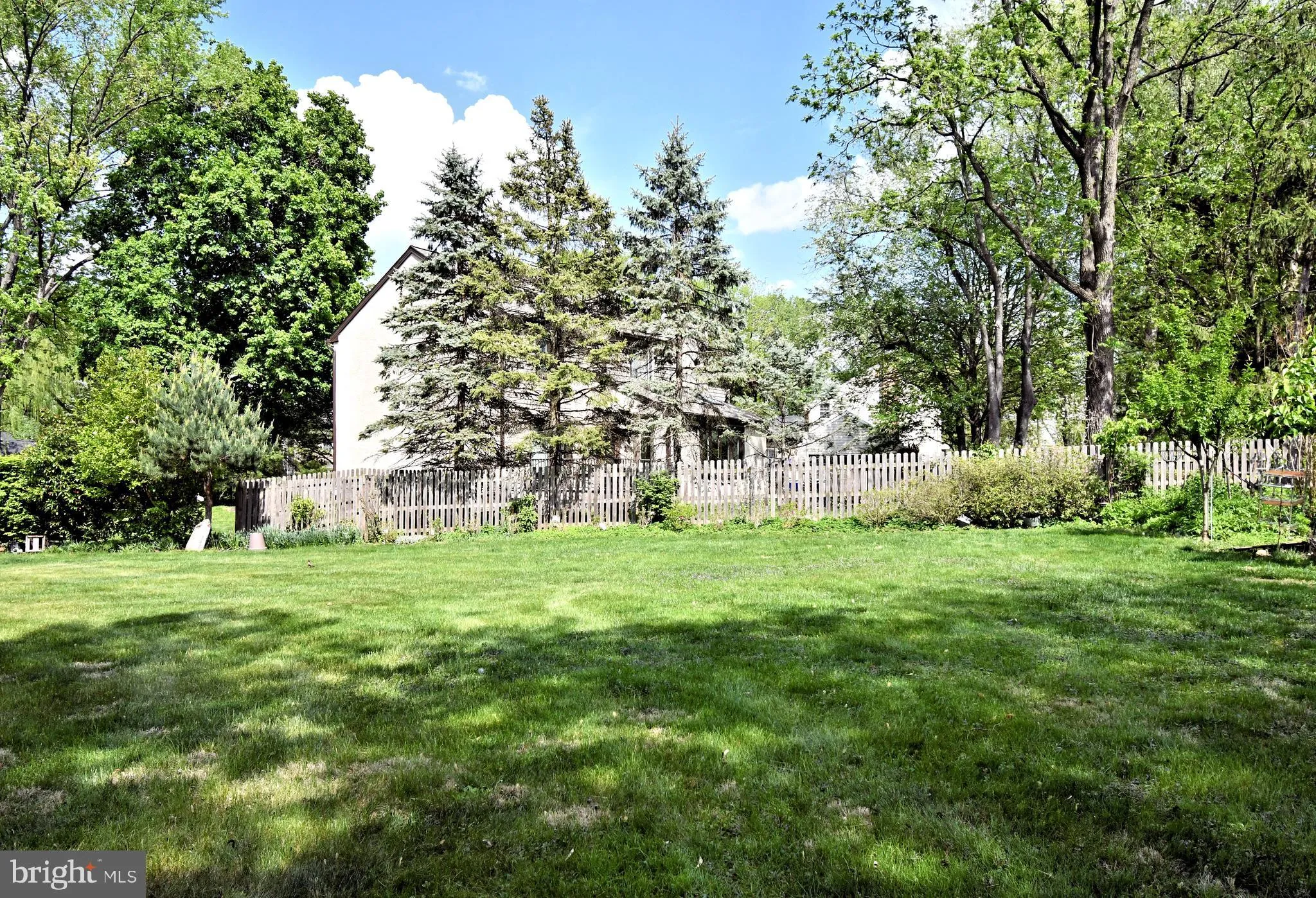 Wayne, Pennsylvania 19087, United States, 4 Bedrooms Bedrooms, ,3 BathroomsBathrooms,Residential,Active,122428