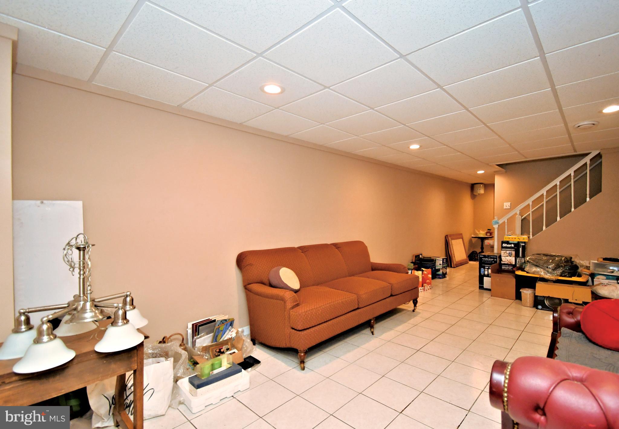 GLENHARDIE - Residential