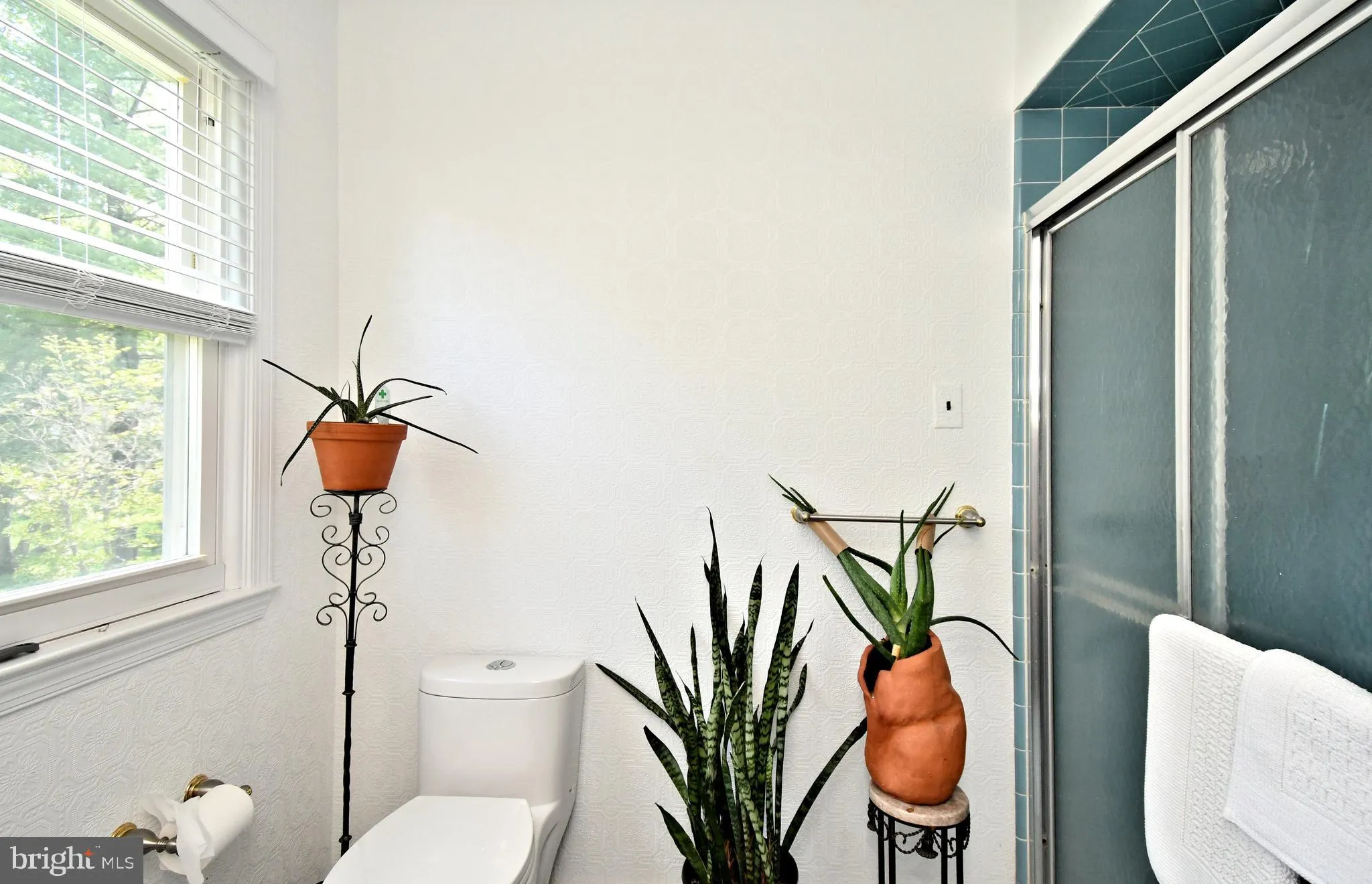 Wayne, Pennsylvania 19087, United States, 4 Bedrooms Bedrooms, ,3 BathroomsBathrooms,Residential,Active,122428