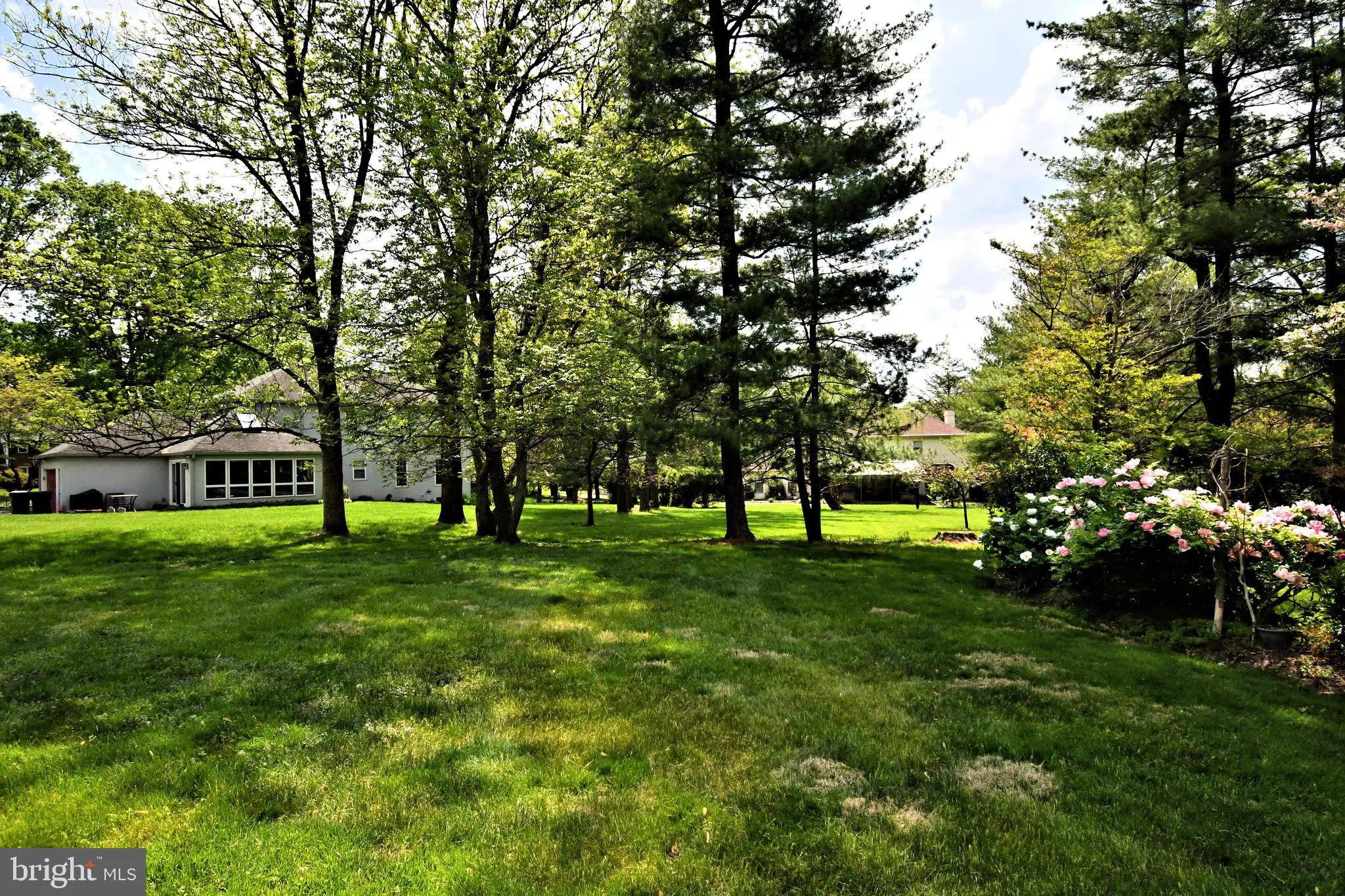 Wayne, Pennsylvania 19087, United States, 4 Bedrooms Bedrooms, ,3 BathroomsBathrooms,Residential,Active,122428