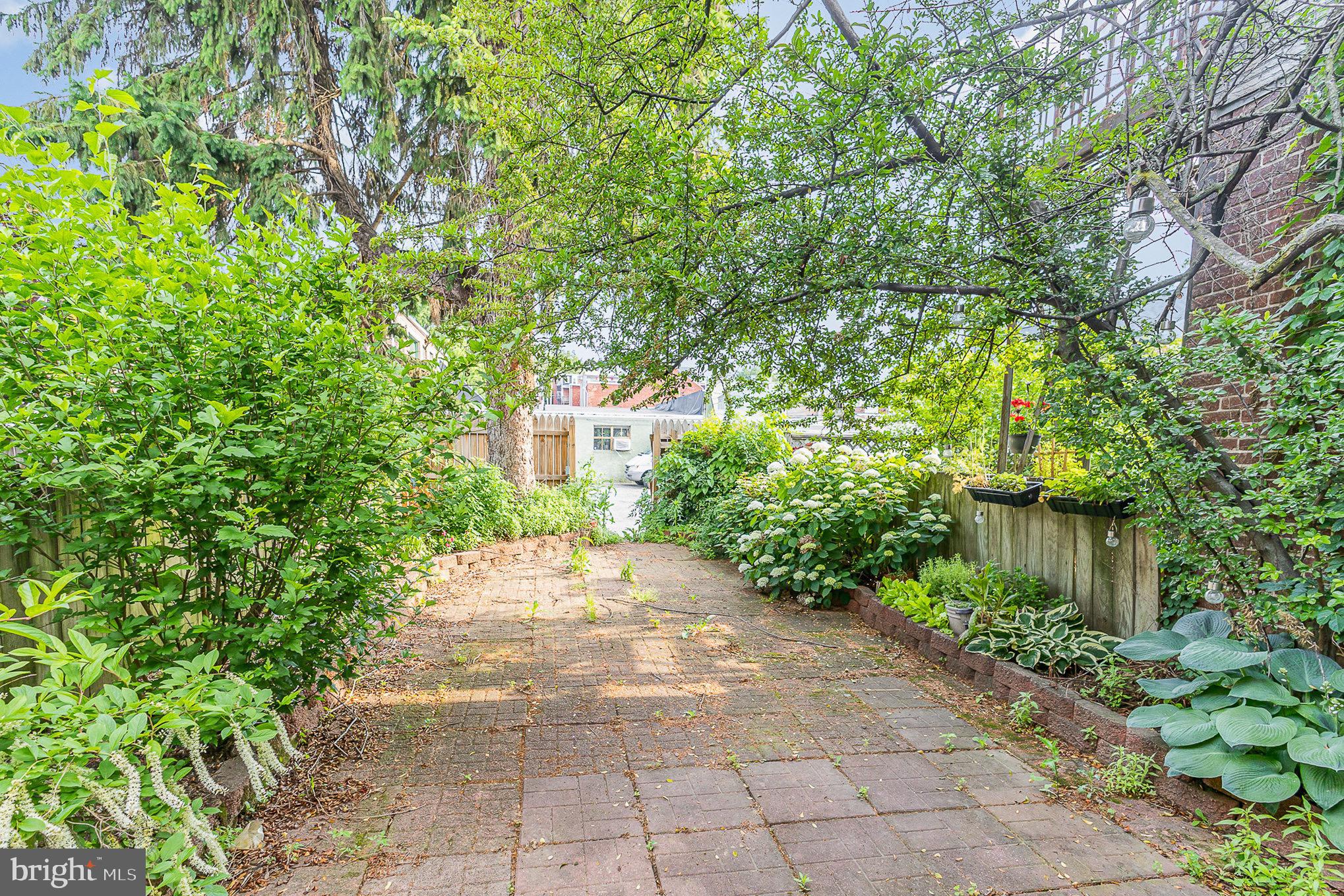 335 W WALNUT STREET