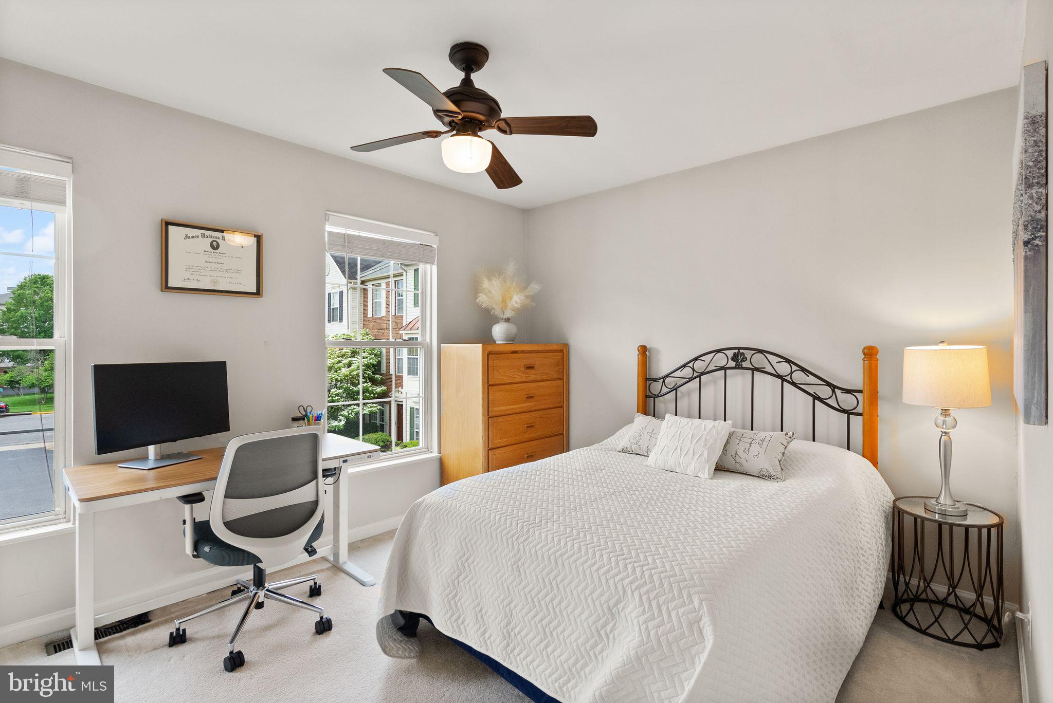 CEDAR LAKES - Residential