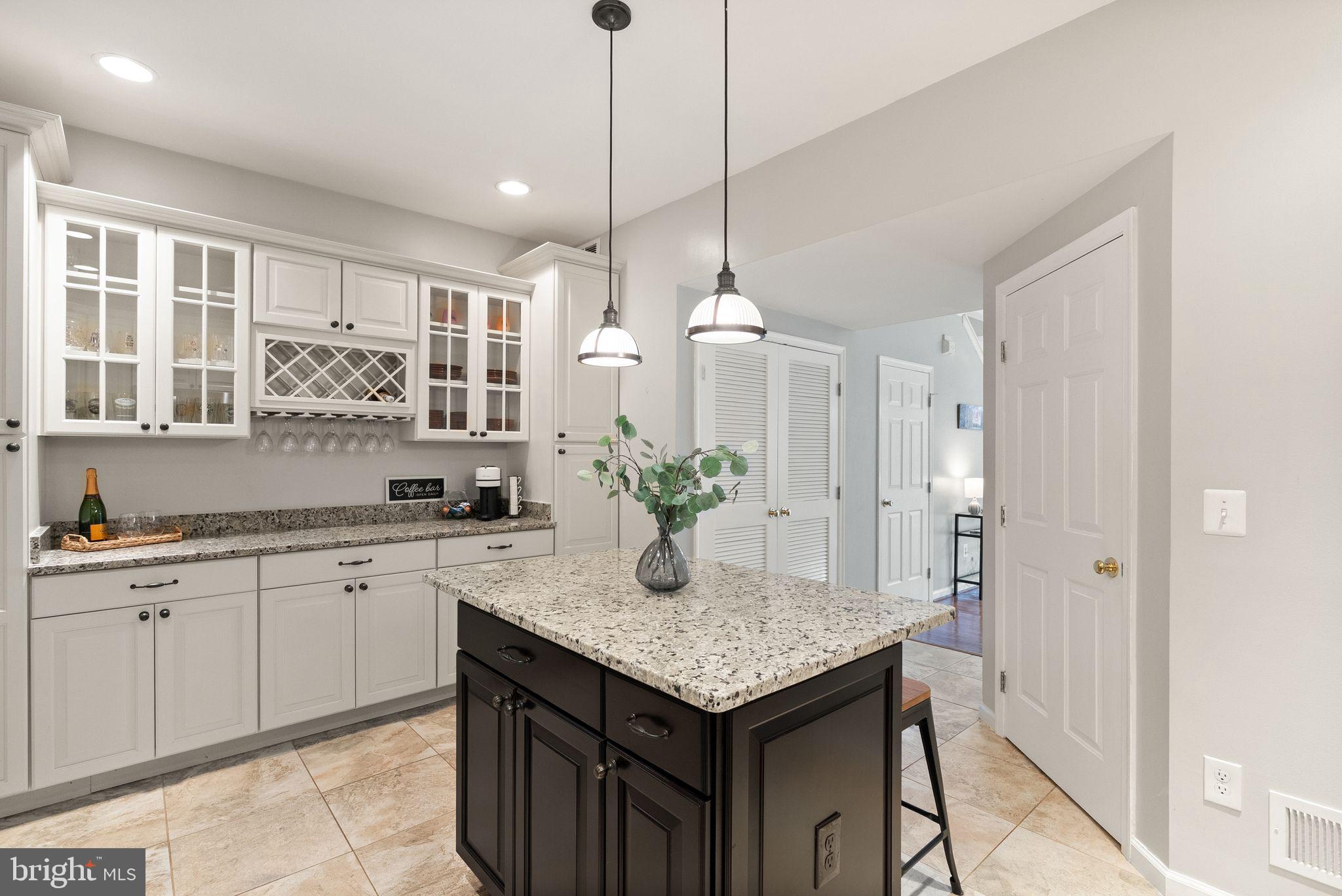 CEDAR LAKES - Residential