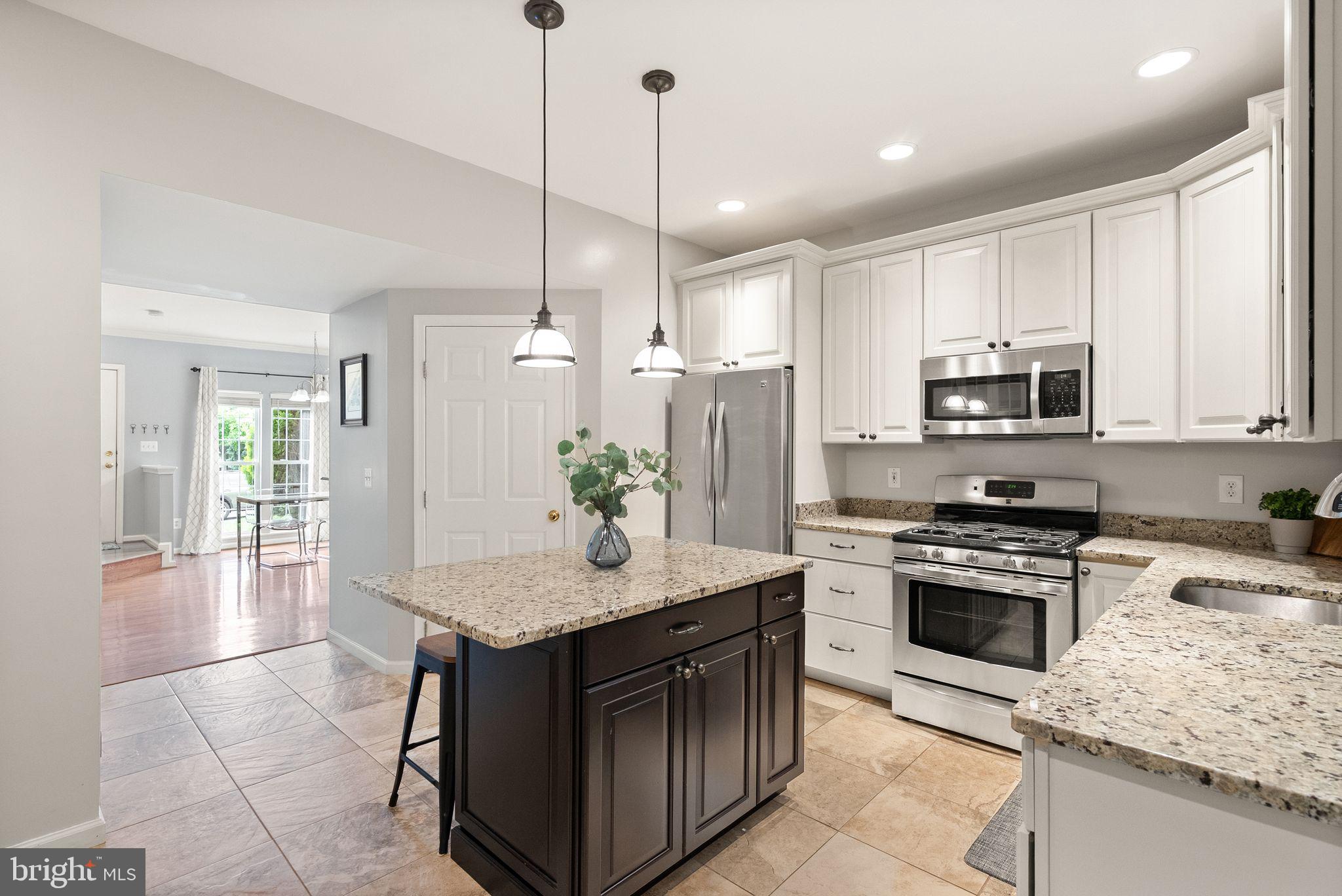 CEDAR LAKES - Residential