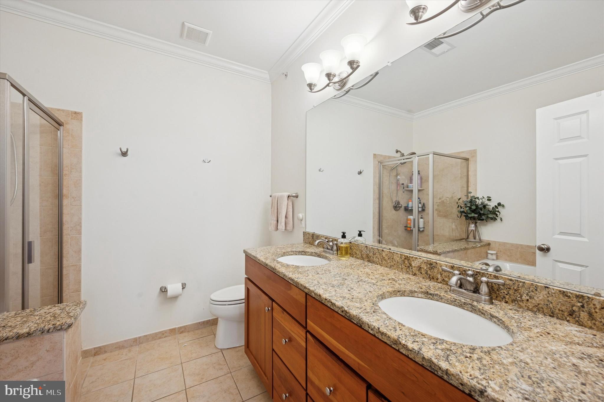 NAVAL SQUARE - Residential