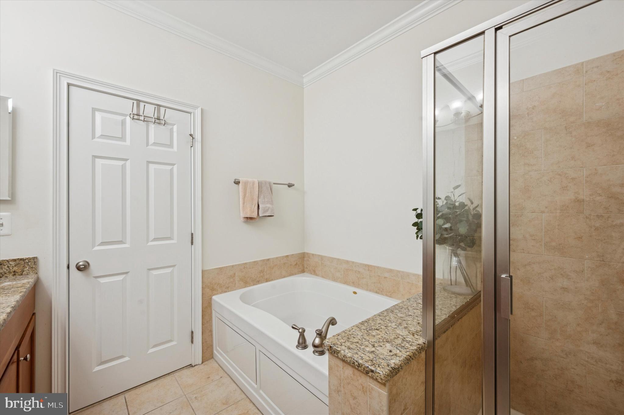 NAVAL SQUARE - Residential