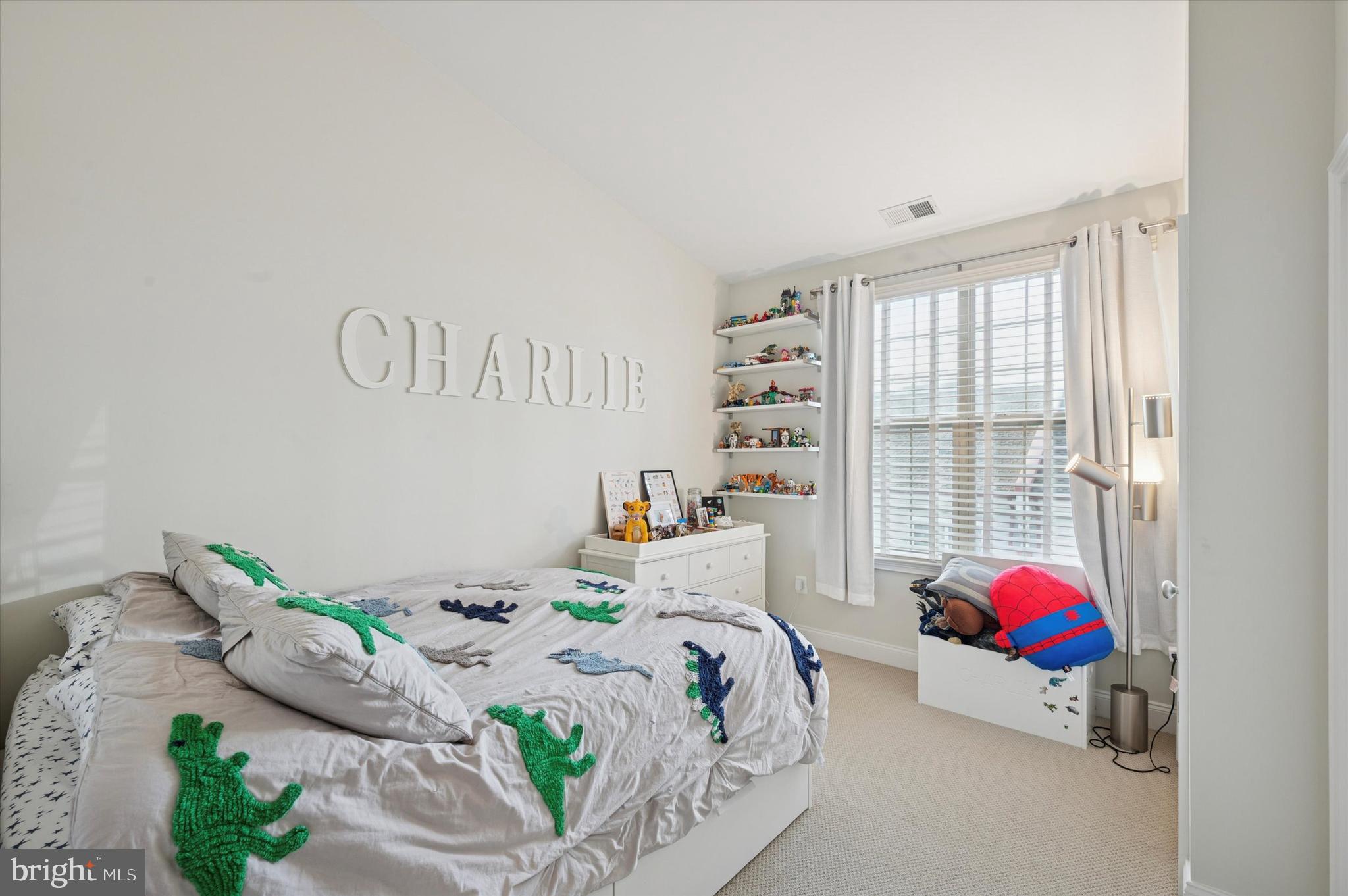 NAVAL SQUARE - Residential