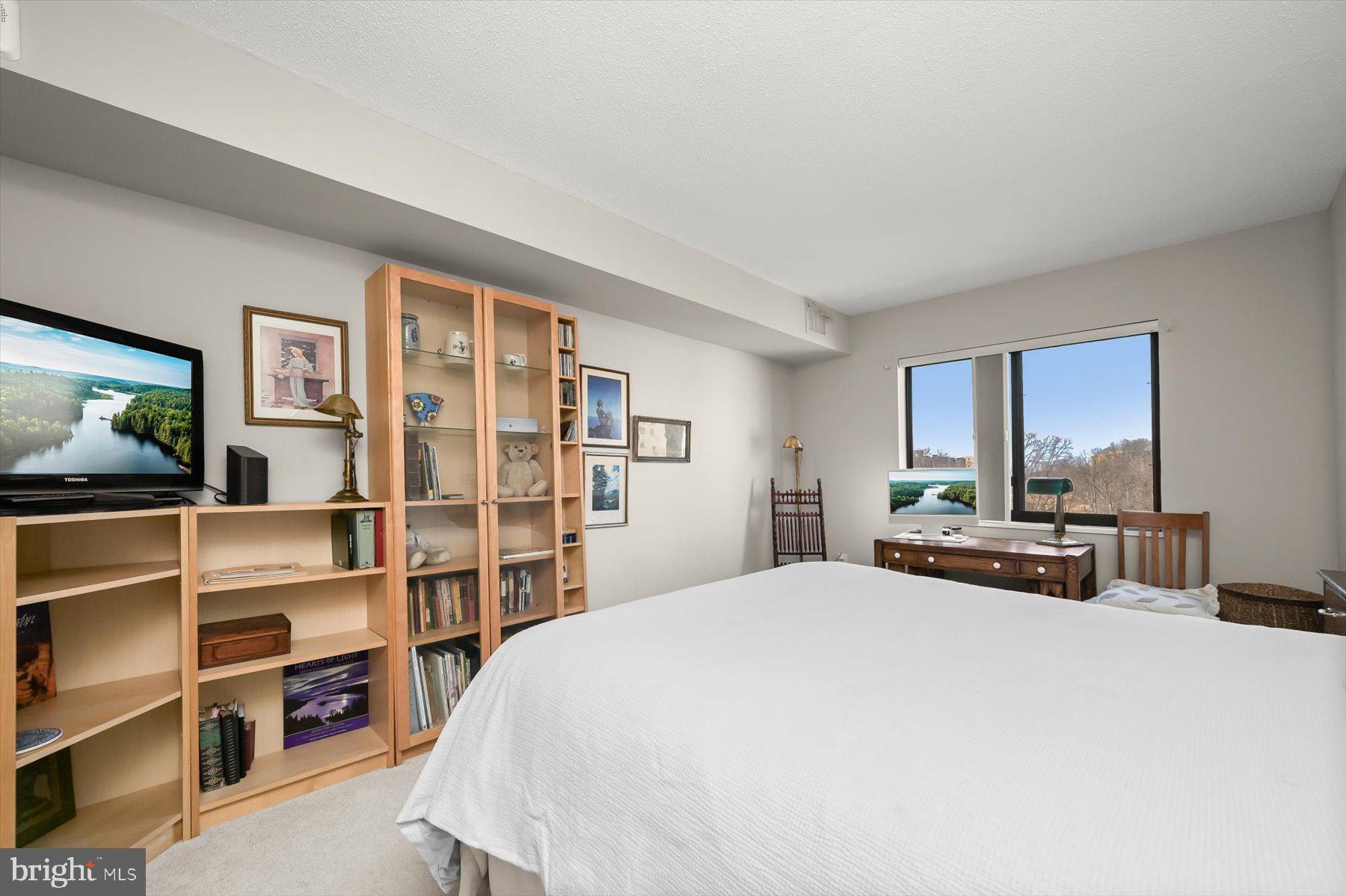 GREENS AT LEISURE WORLD - Residential