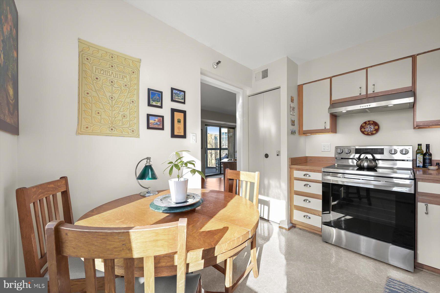 GREENS AT LEISURE WORLD - Residential