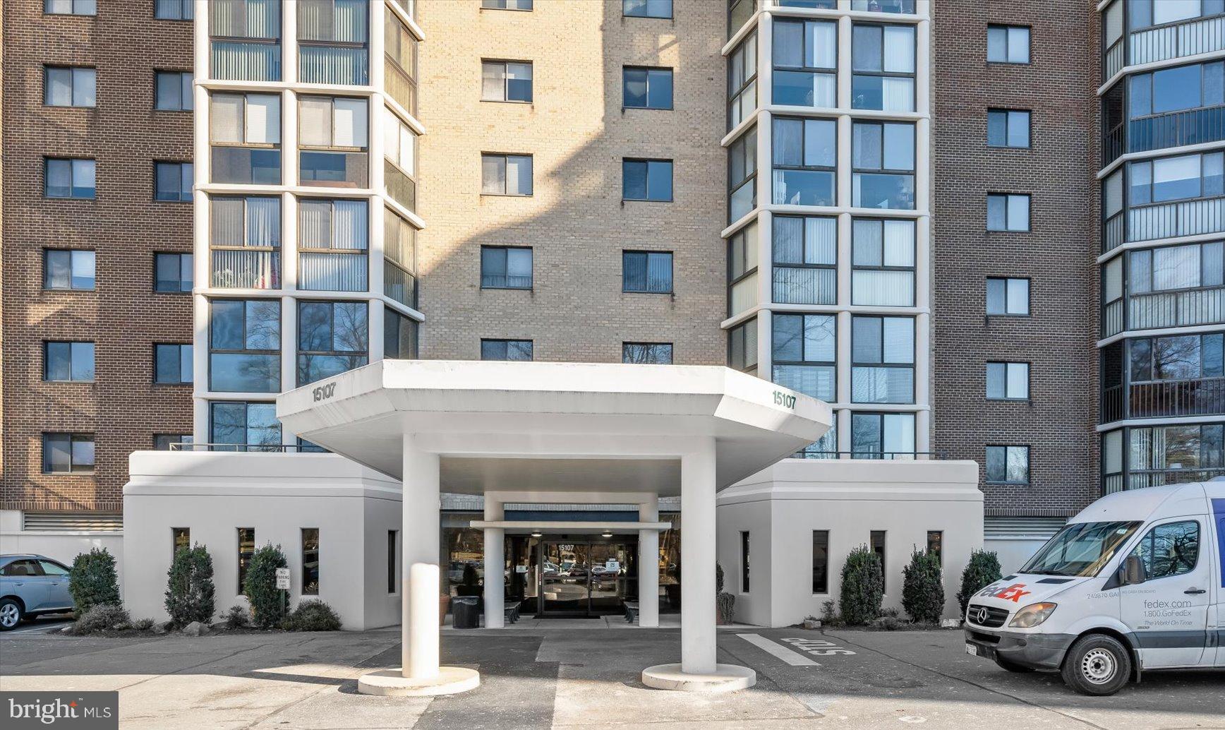 GREENS AT LEISURE WORLD - Residential