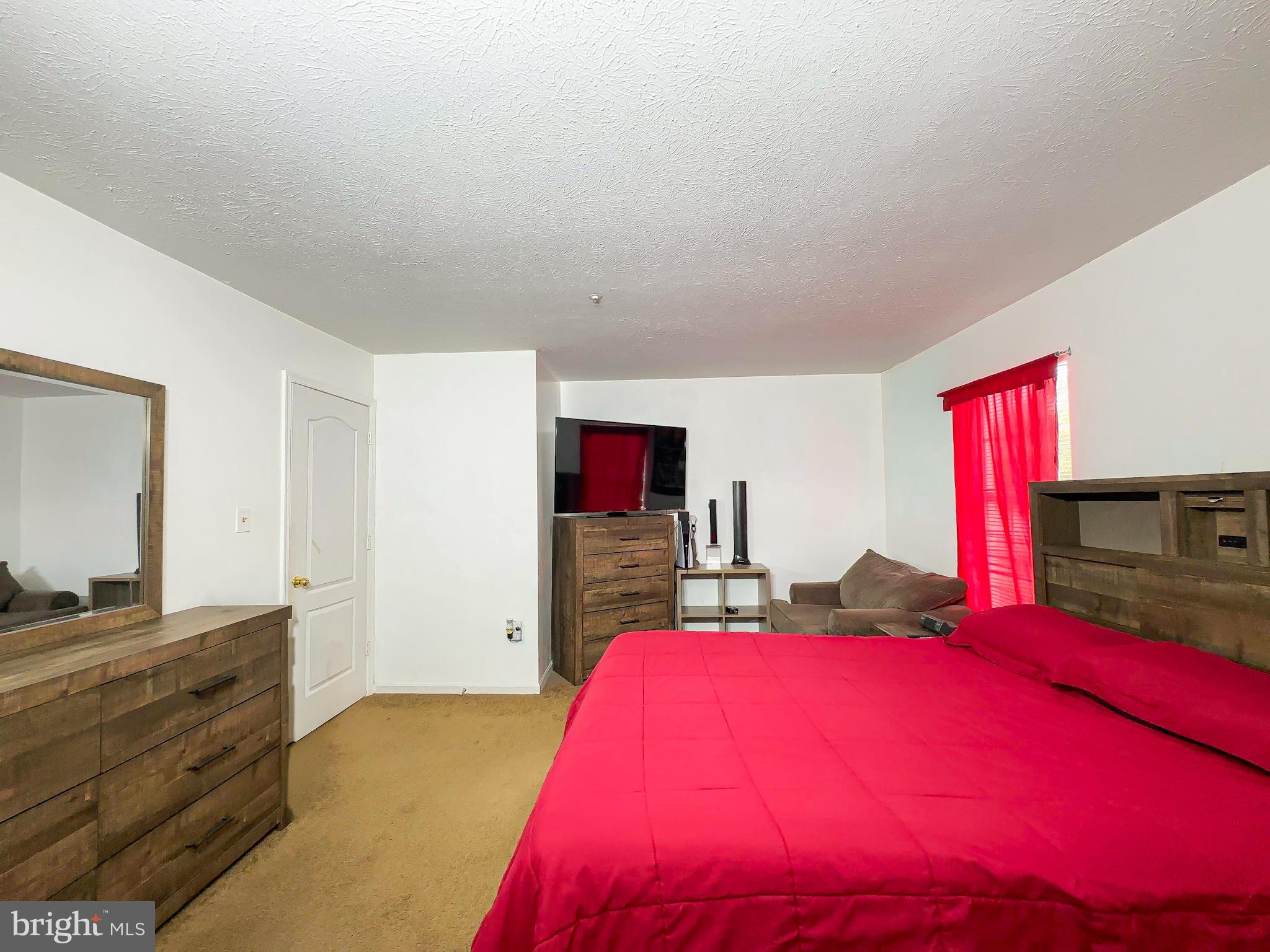 SOUTH HAMPTON SUB - Residential