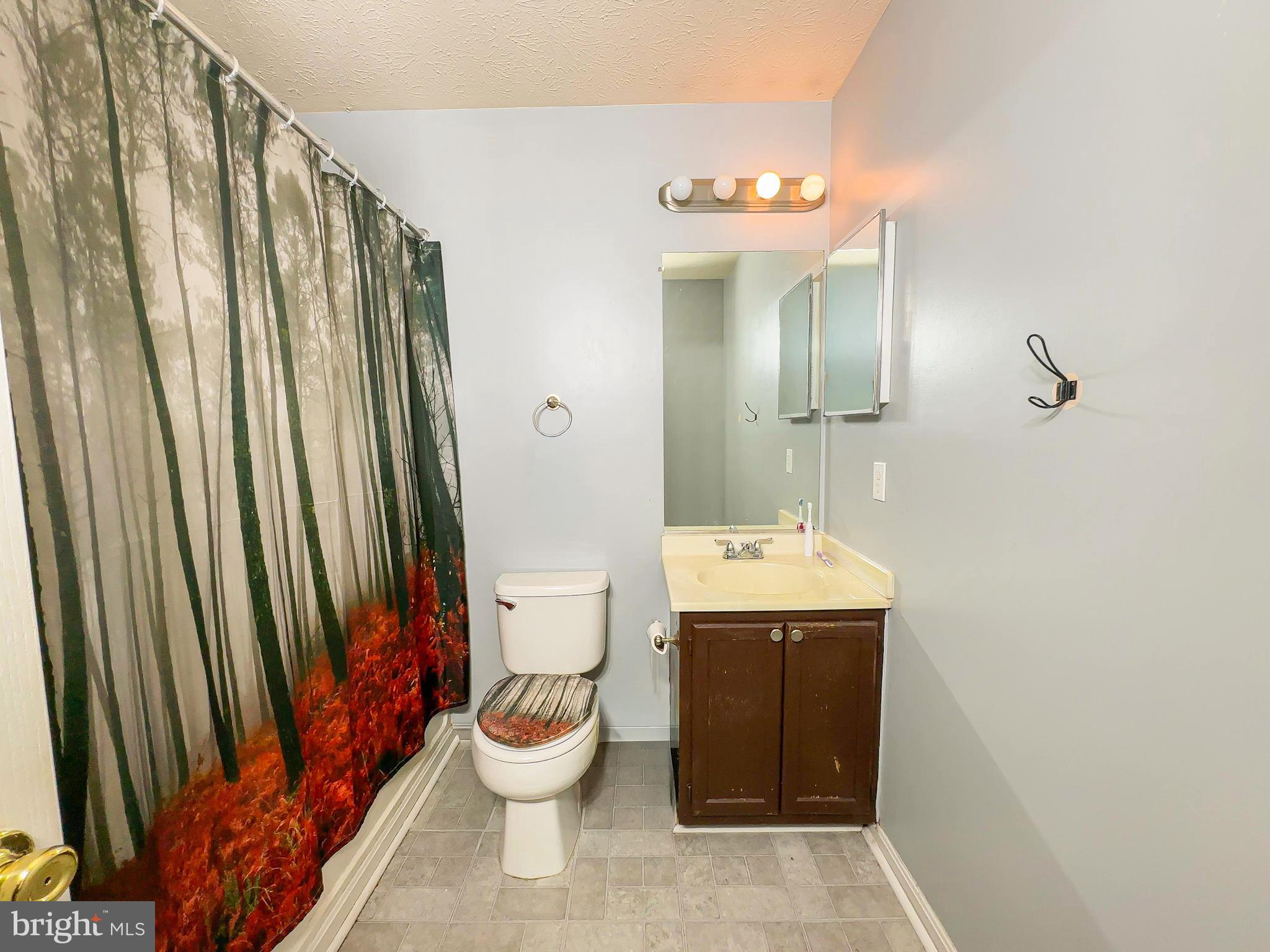 SOUTH HAMPTON SUB - Residential