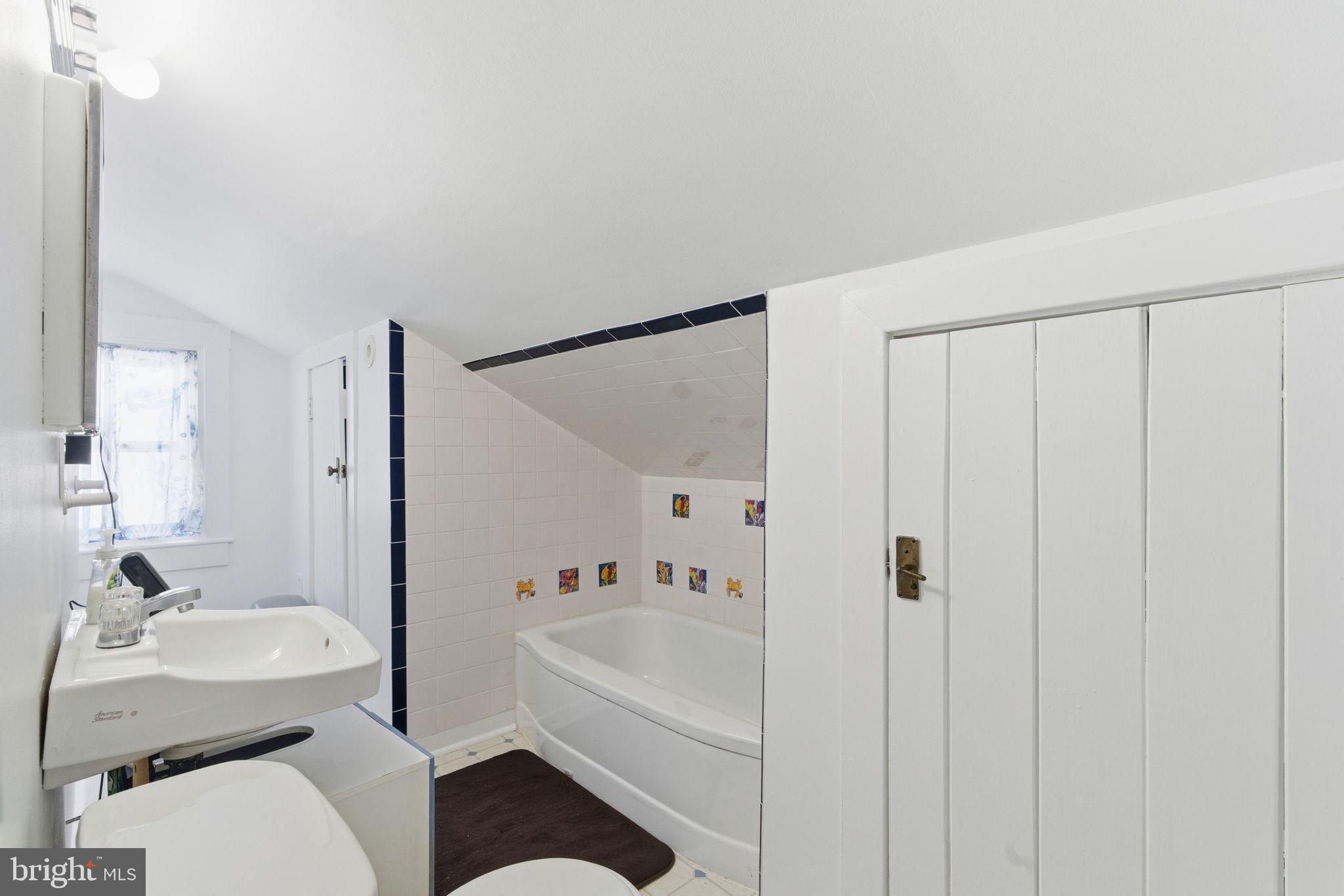 GLENSIDE - Residential