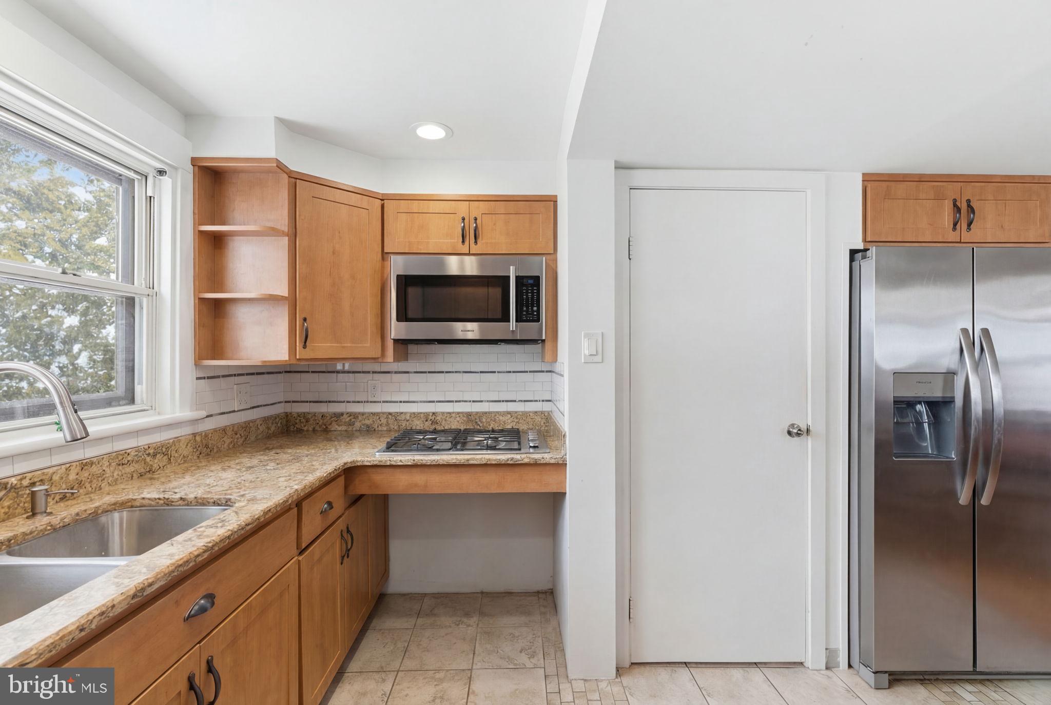 GLENSIDE - Residential