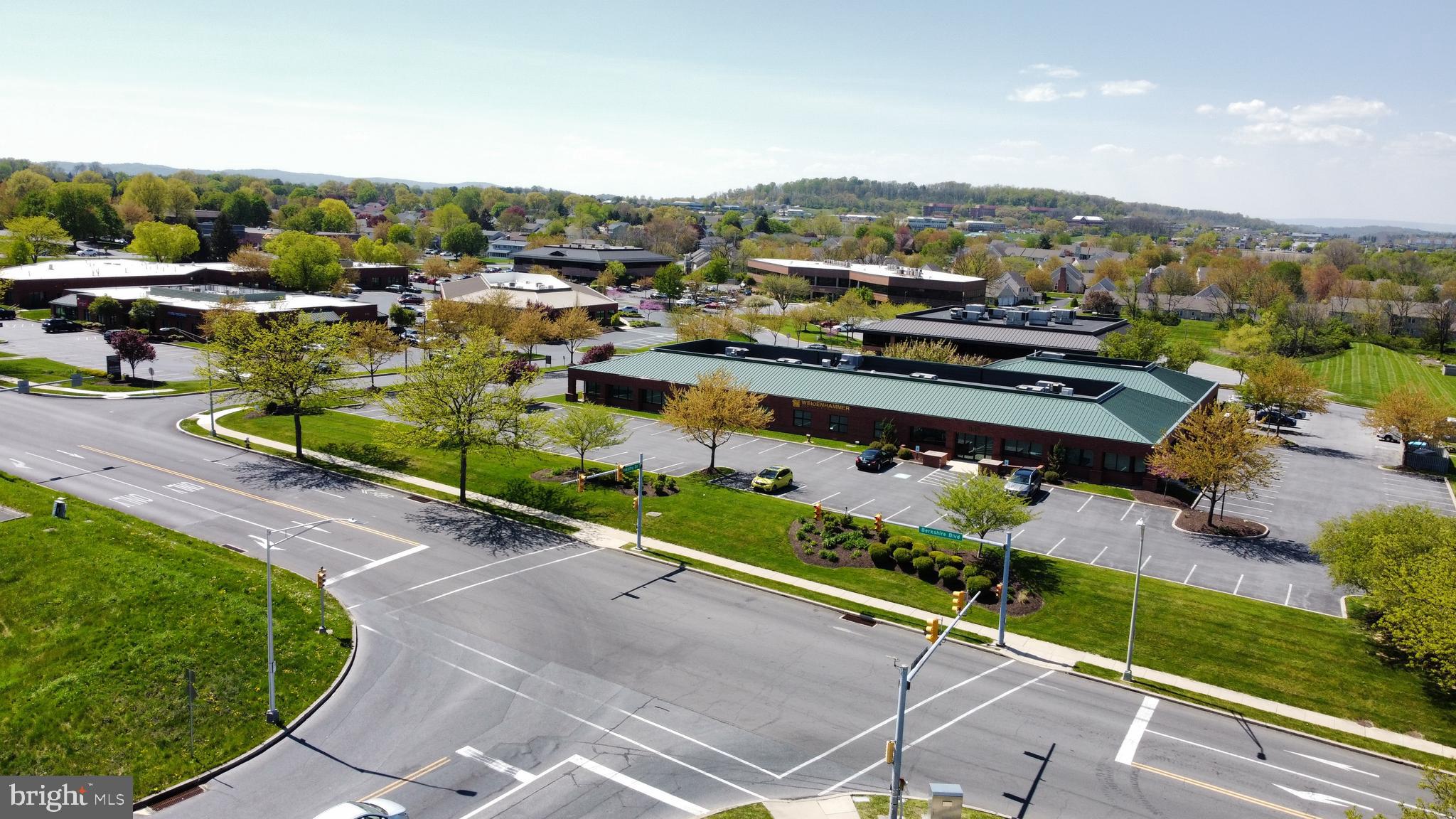 WYOMISSING - Commercial Sale