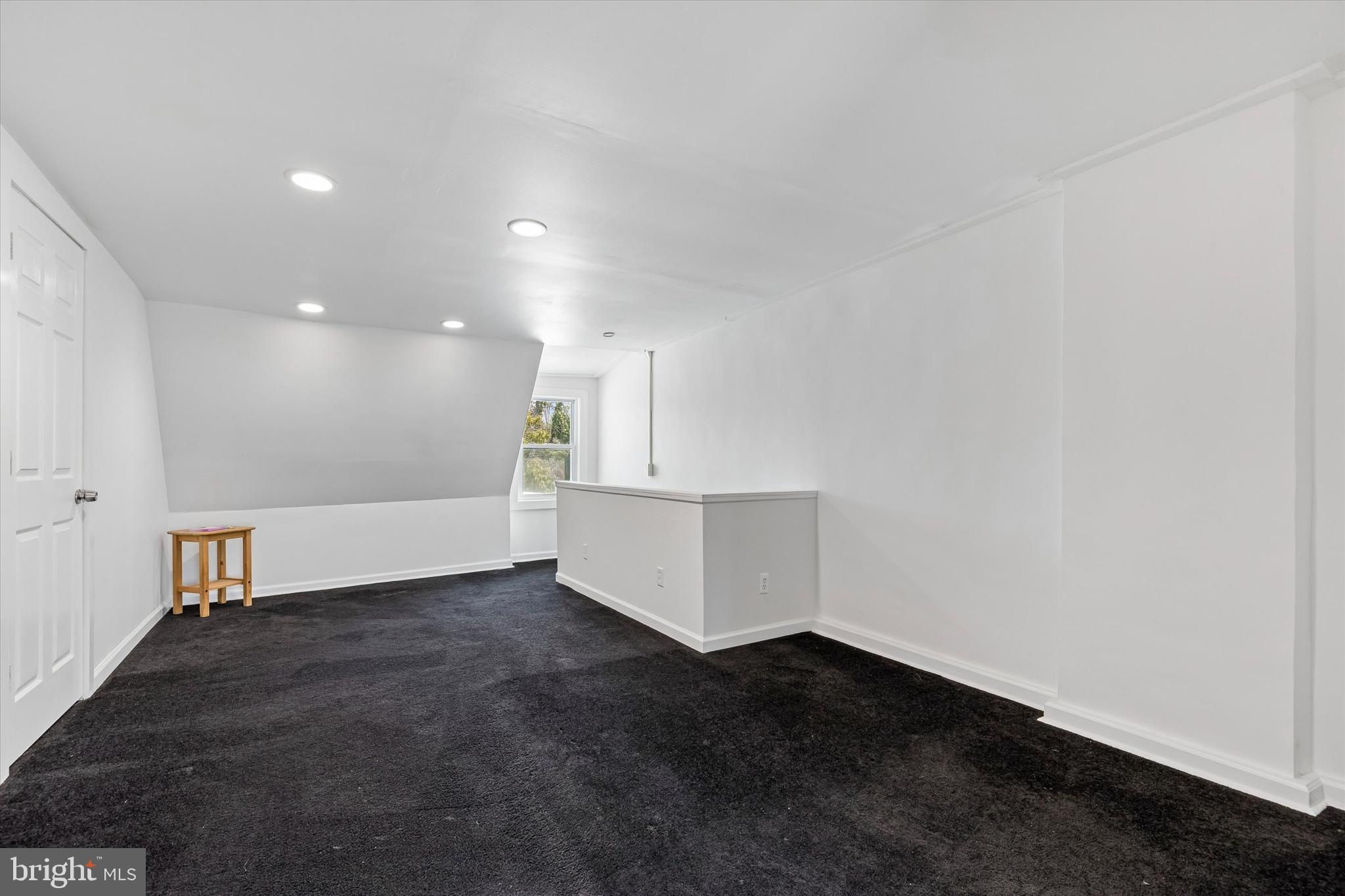 NORRISTOWN - Residential