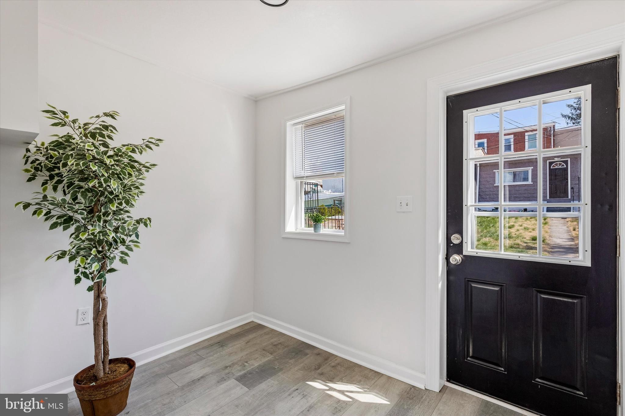 NORRISTOWN - Residential