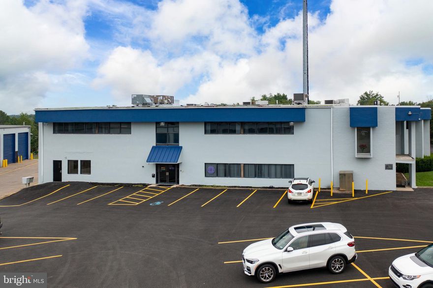 Small first floor Office and Flex Space available for many approved businesses.