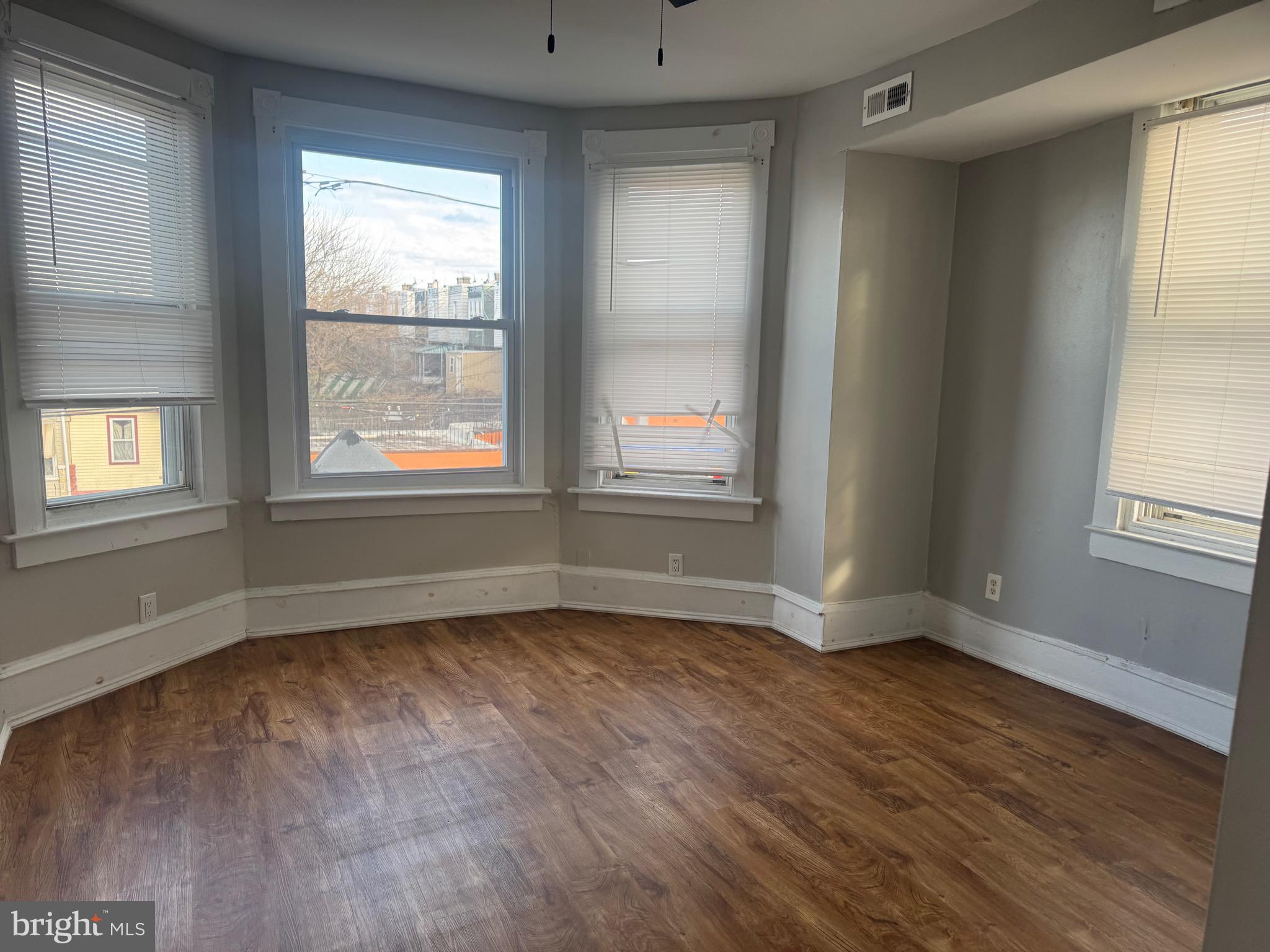 PHILADELPHIA - Residential Income