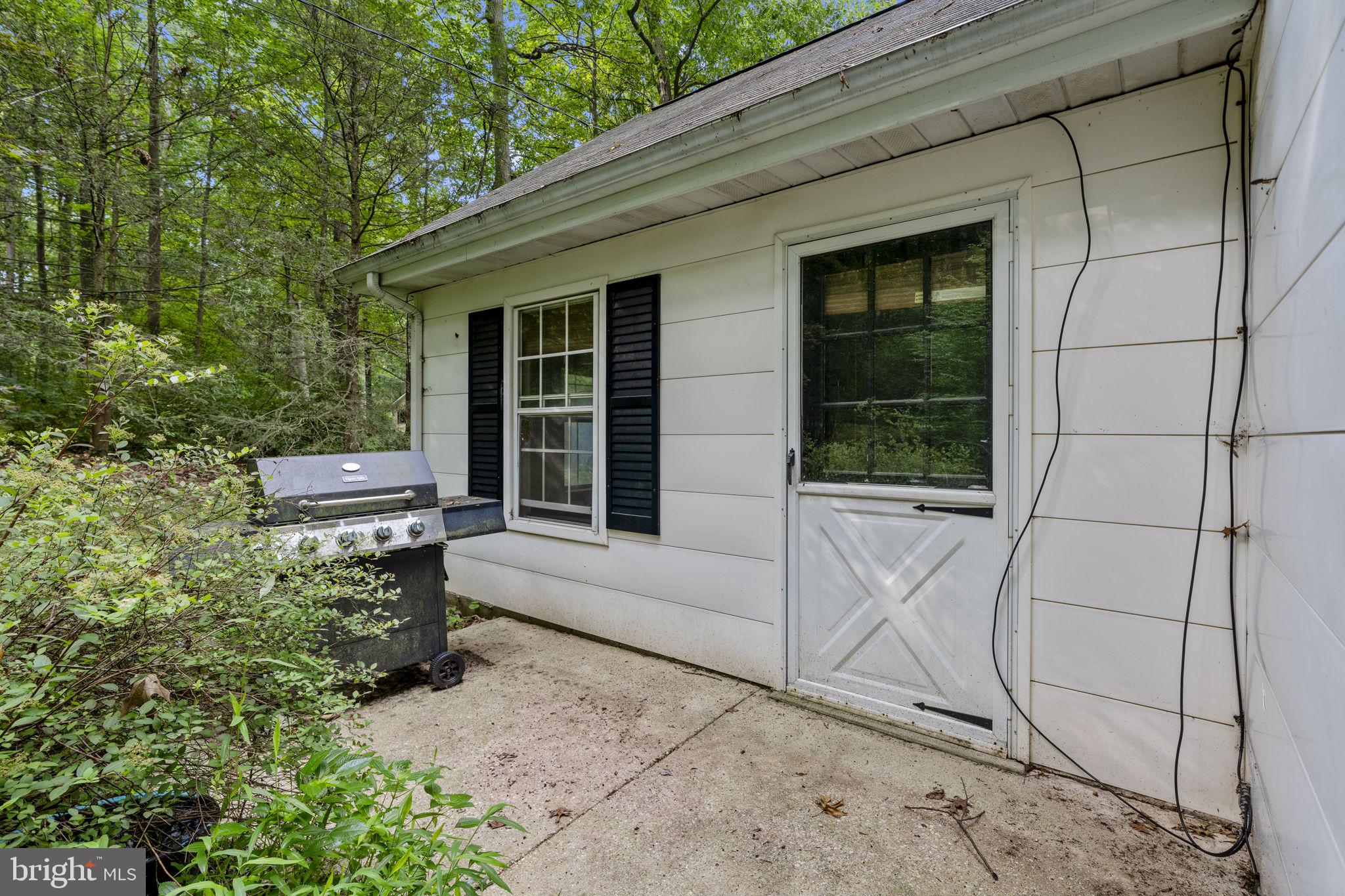 142 OAK LANE