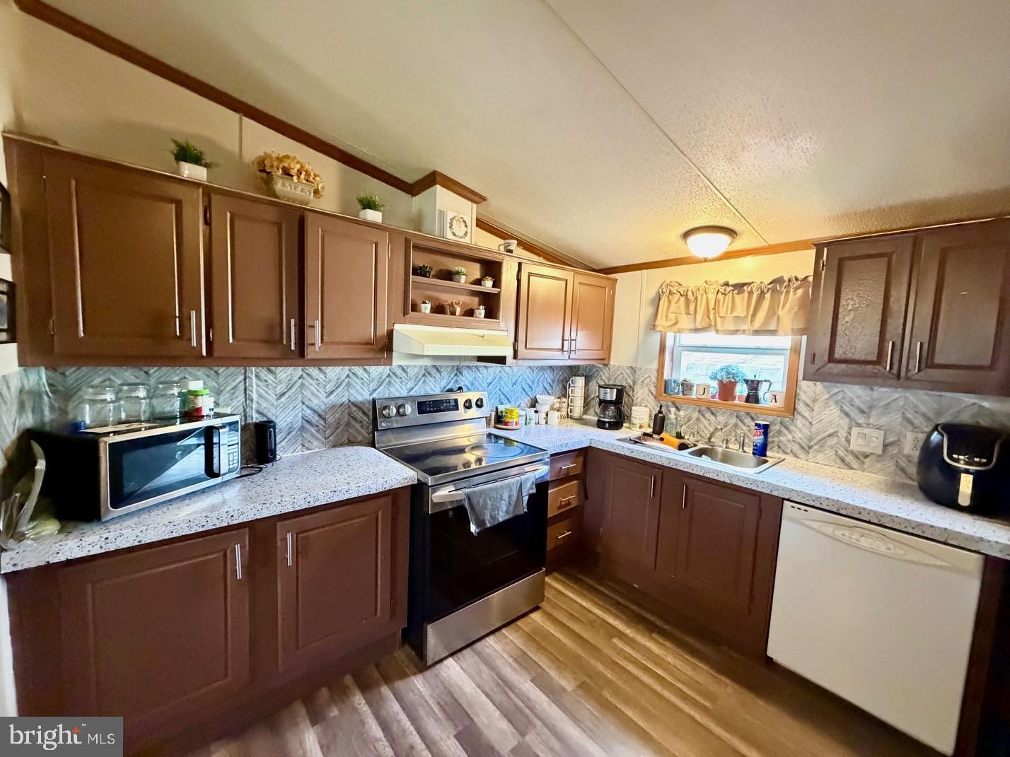 GREEN ACRES MHP - Residential