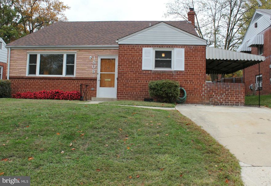 NEW PRICE! Gorgeous Split Level SFH in Dupont Heights. 3 beds, 1.5 baths. Completely renovated with new plumbing, new electrical, original hardwood floors refinished, new carpet and fresh paint.  Fantastic kitchen with new cabinets, new granite counters, brand new stainless steel appliances and more. Gas FP in LR & wood burning FP in rec room. No HOA and close to everything. Fenced in rear yard.