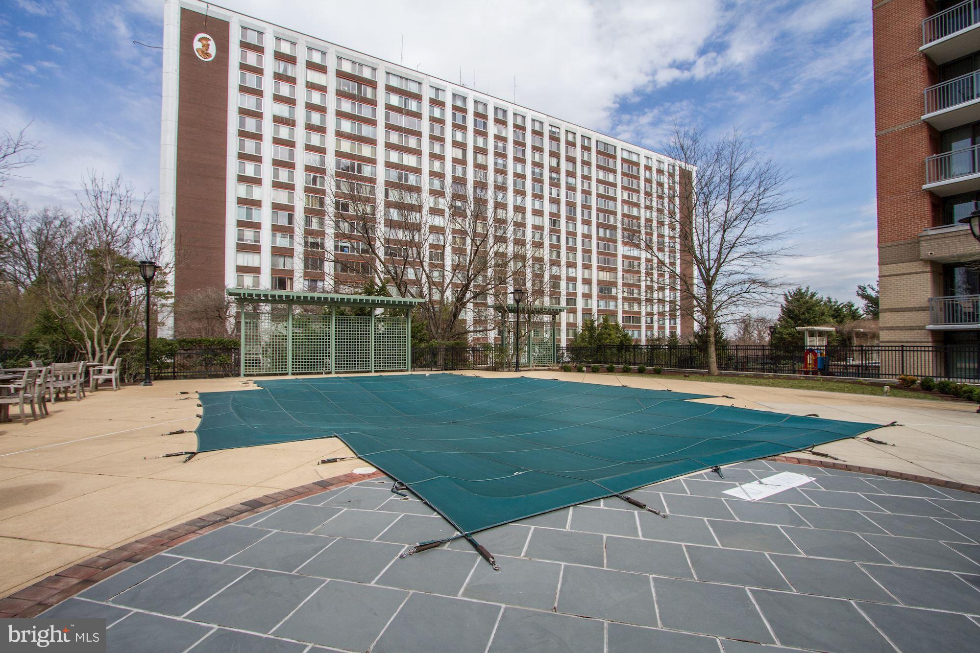 NORTH BETHESDA - Residential